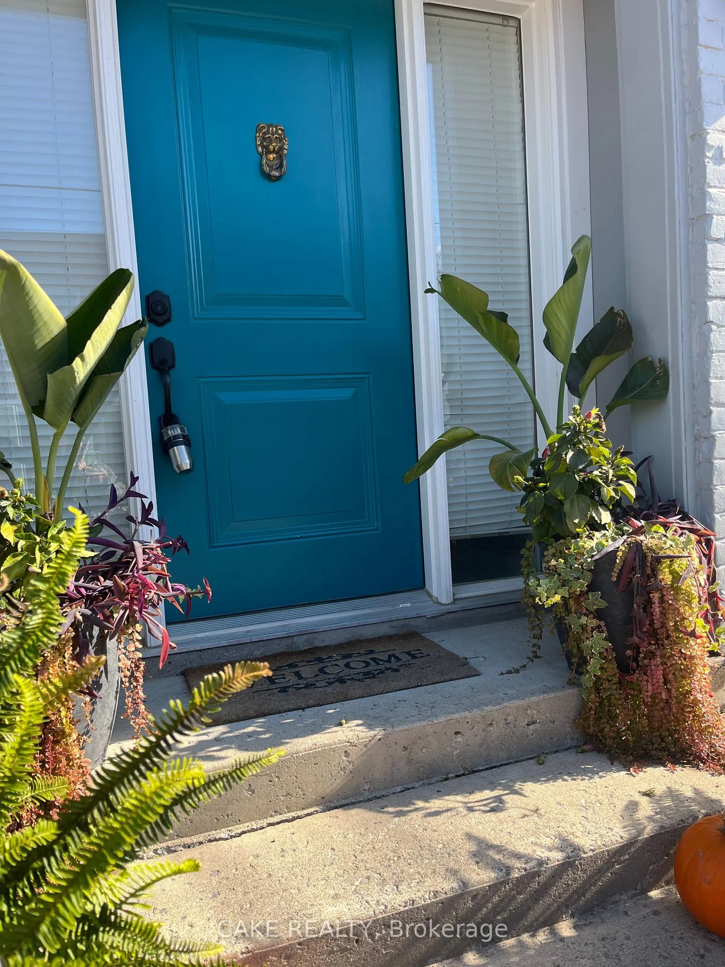 Photo 21 of 290 Main Street, King, Schomberg — HOMEH
