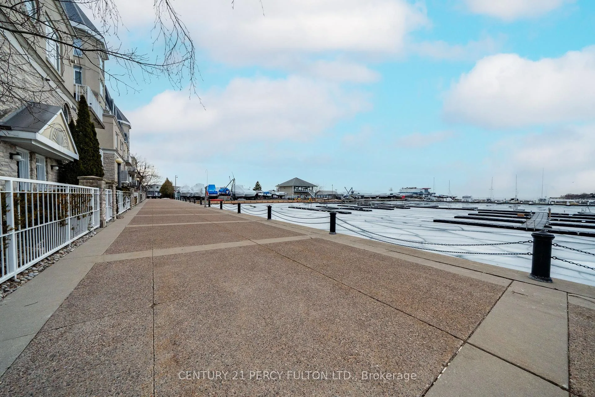 Photo 2 of Unit 335, 32 Stadium Road, Toronto, Niagara — HOMEH
