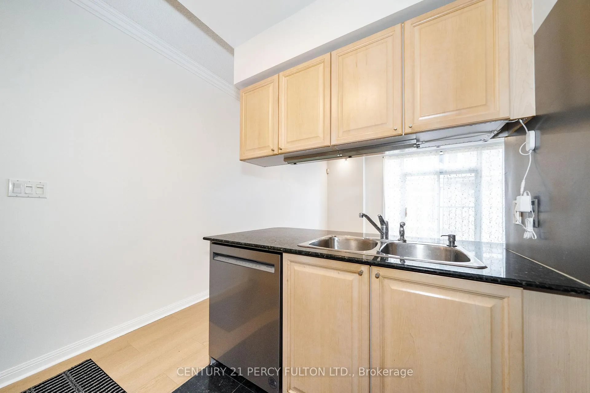 Photo 13 of Unit 335, 32 Stadium Road, Toronto, Niagara — HOMEH