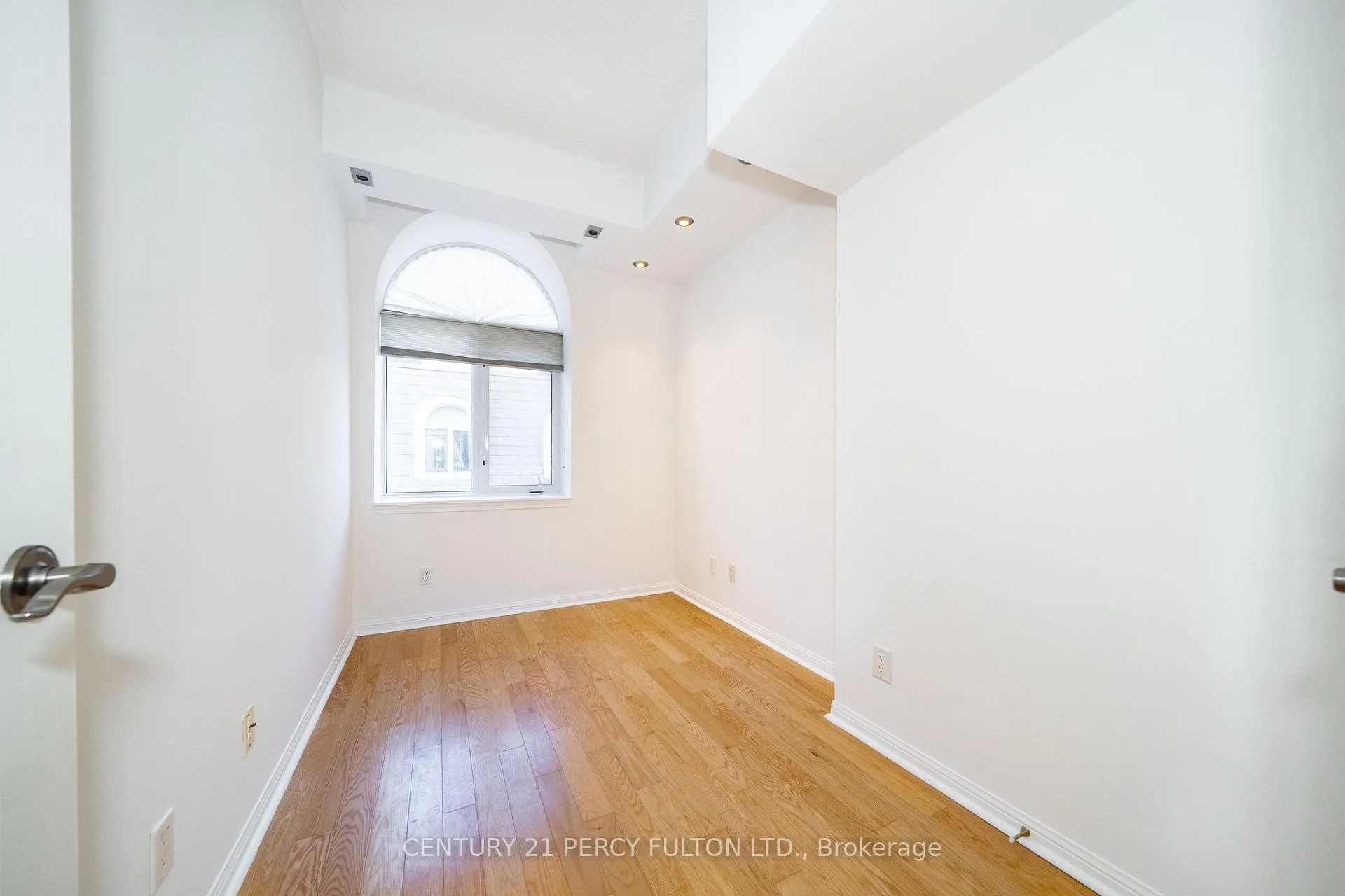 Photo 25 of Unit 335, 32 Stadium Road, Toronto, Niagara — HOMEH