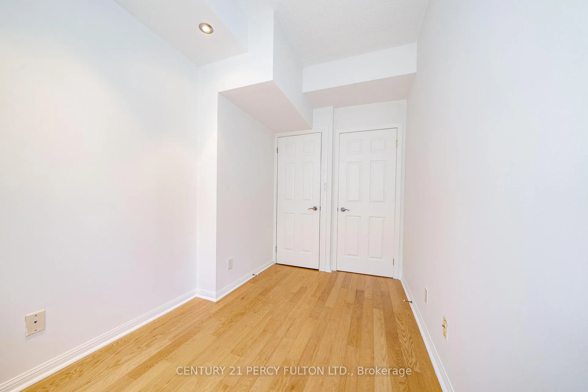Photo 26 of Unit 335, 32 Stadium Road, Toronto, Niagara — HOMEH