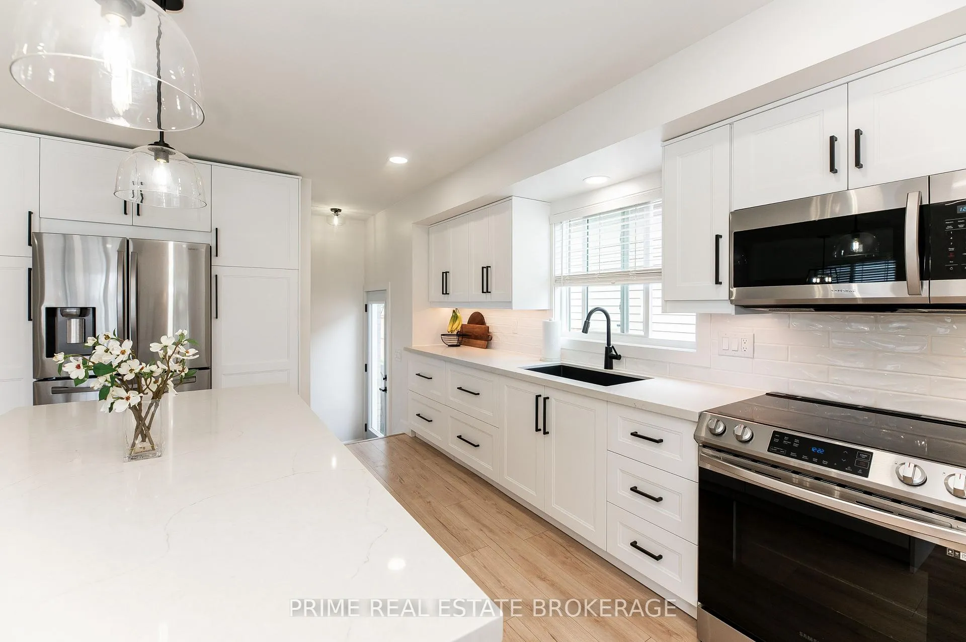Photo 11 of 33 Rice Road, St. Thomas — HOMEH