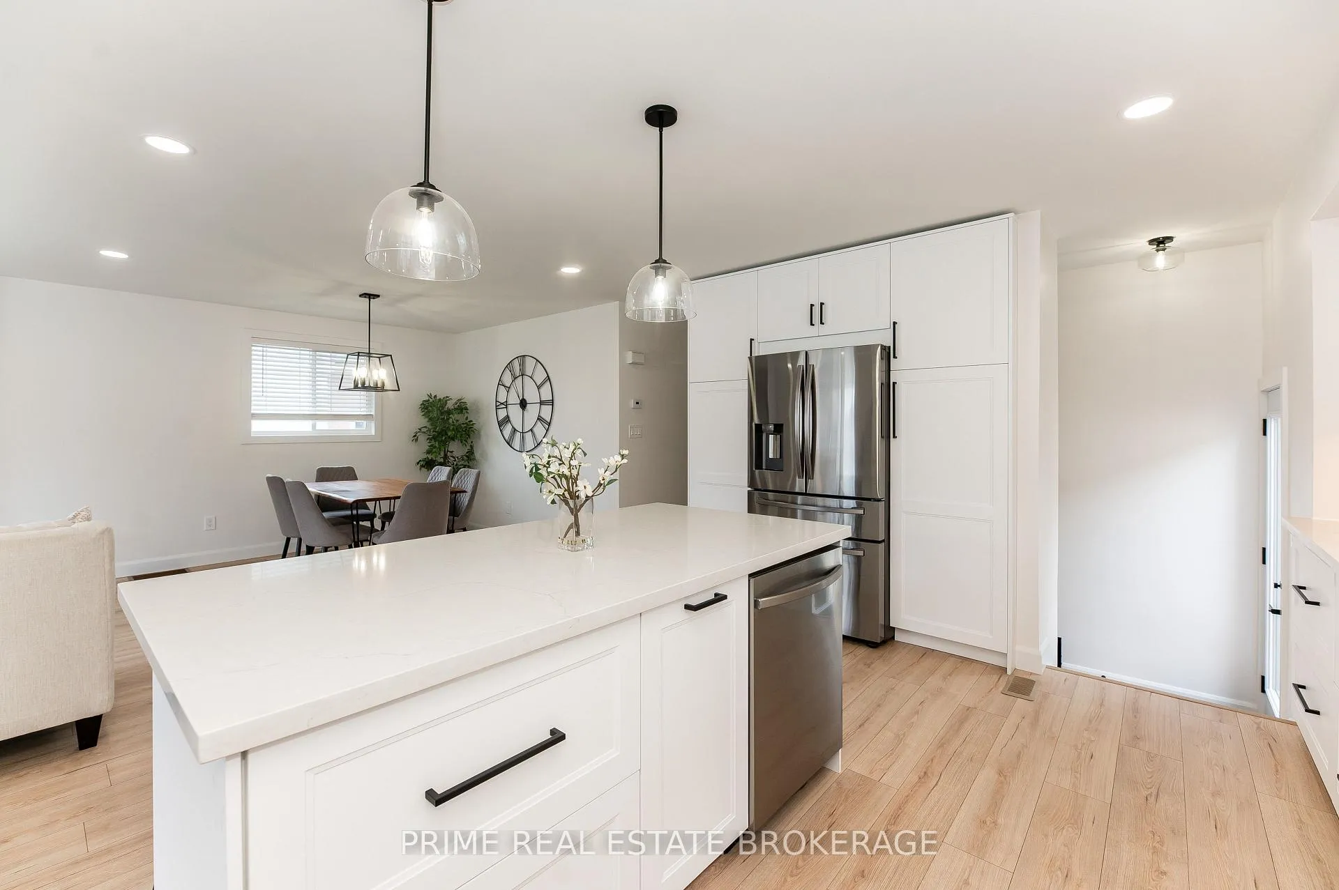 Photo 12 of 33 Rice Road, St. Thomas — HOMEH
