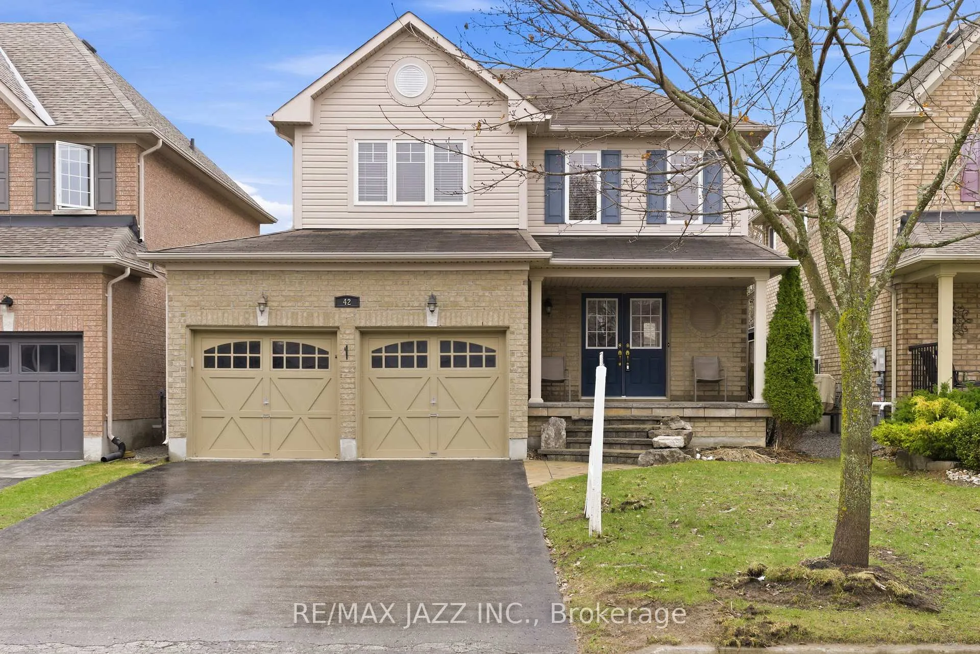 Photo 1 of 42 Russell Barton Lane, Uxbridge — HOMEH