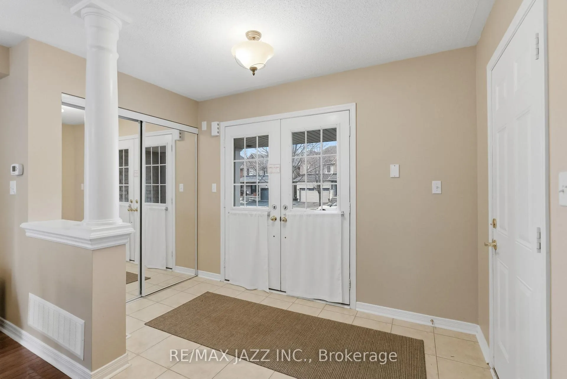 Photo 5 of 42 Russell Barton Lane, Uxbridge — HOMEH