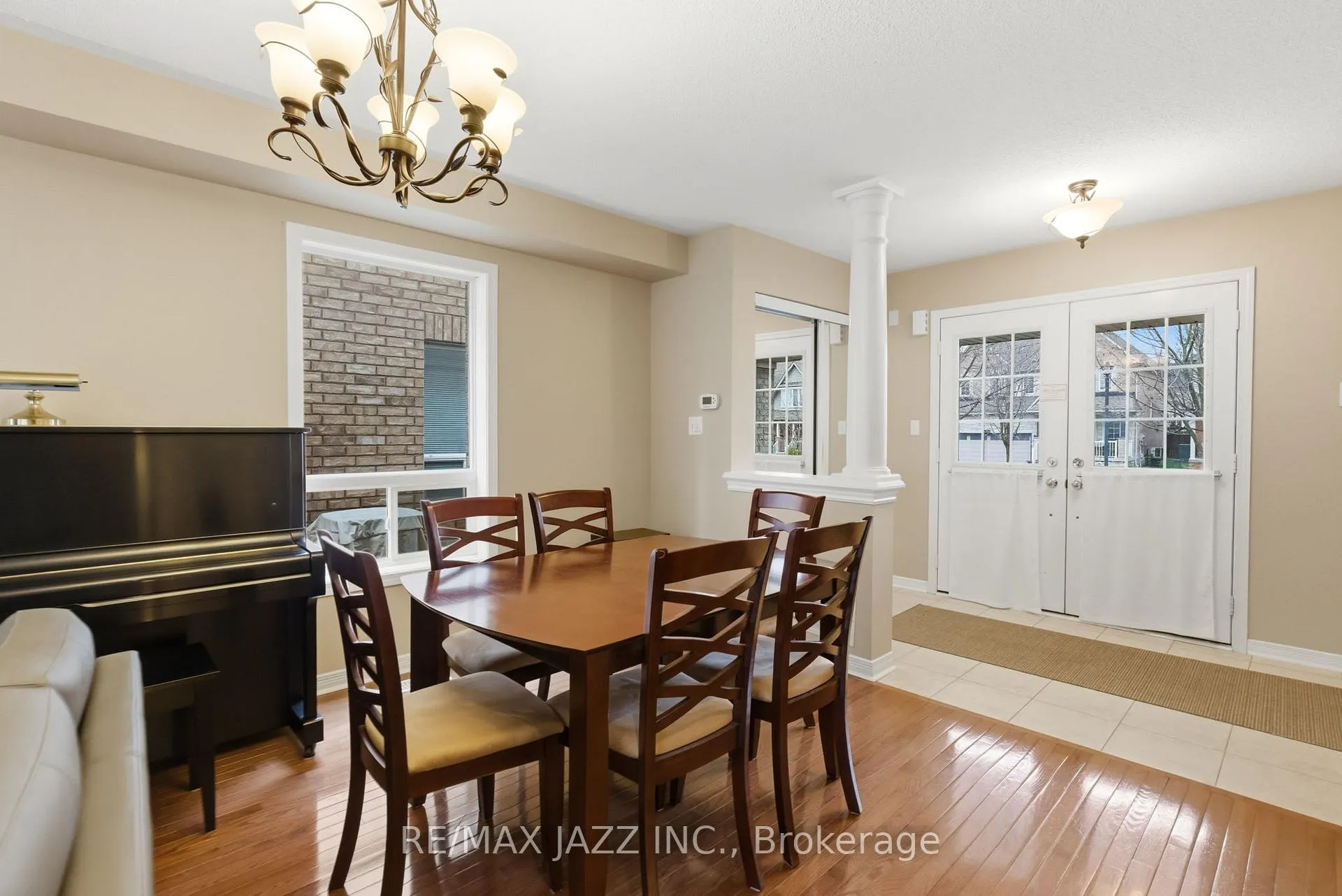 Photo 6 of 42 Russell Barton Lane, Uxbridge — HOMEH