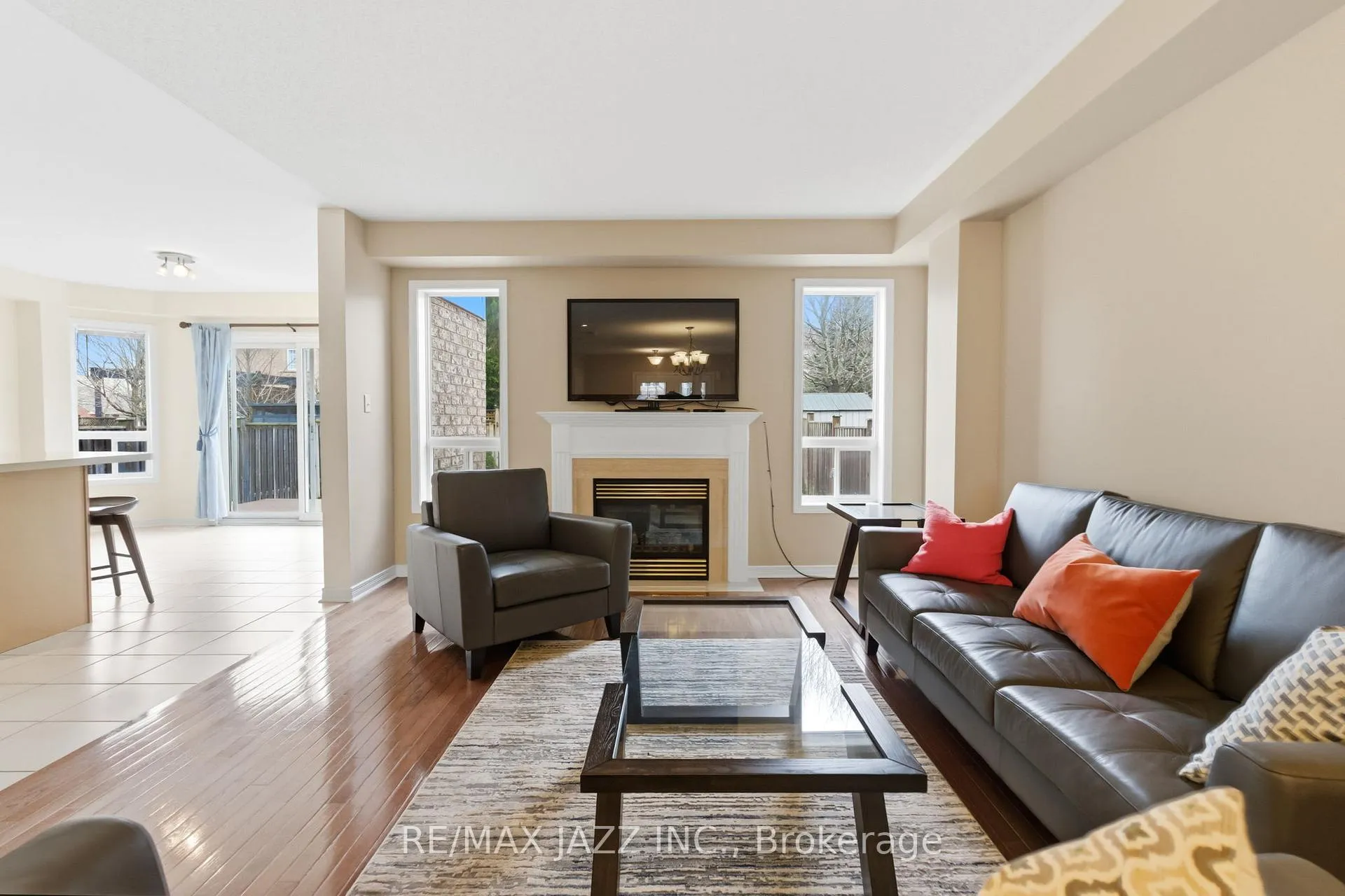 Photo 11 of 42 Russell Barton Lane, Uxbridge — HOMEH