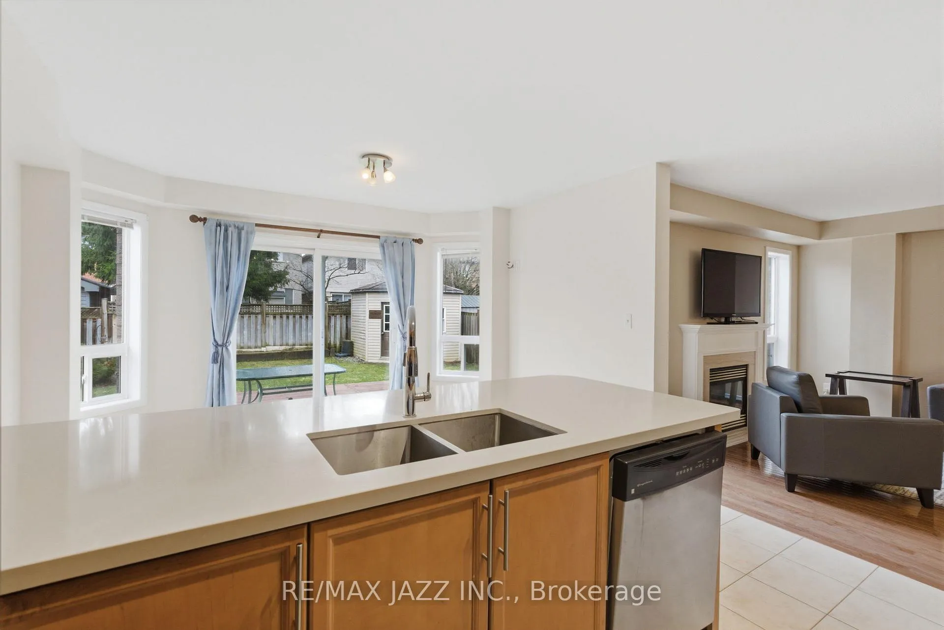 Photo 18 of 42 Russell Barton Lane, Uxbridge — HOMEH