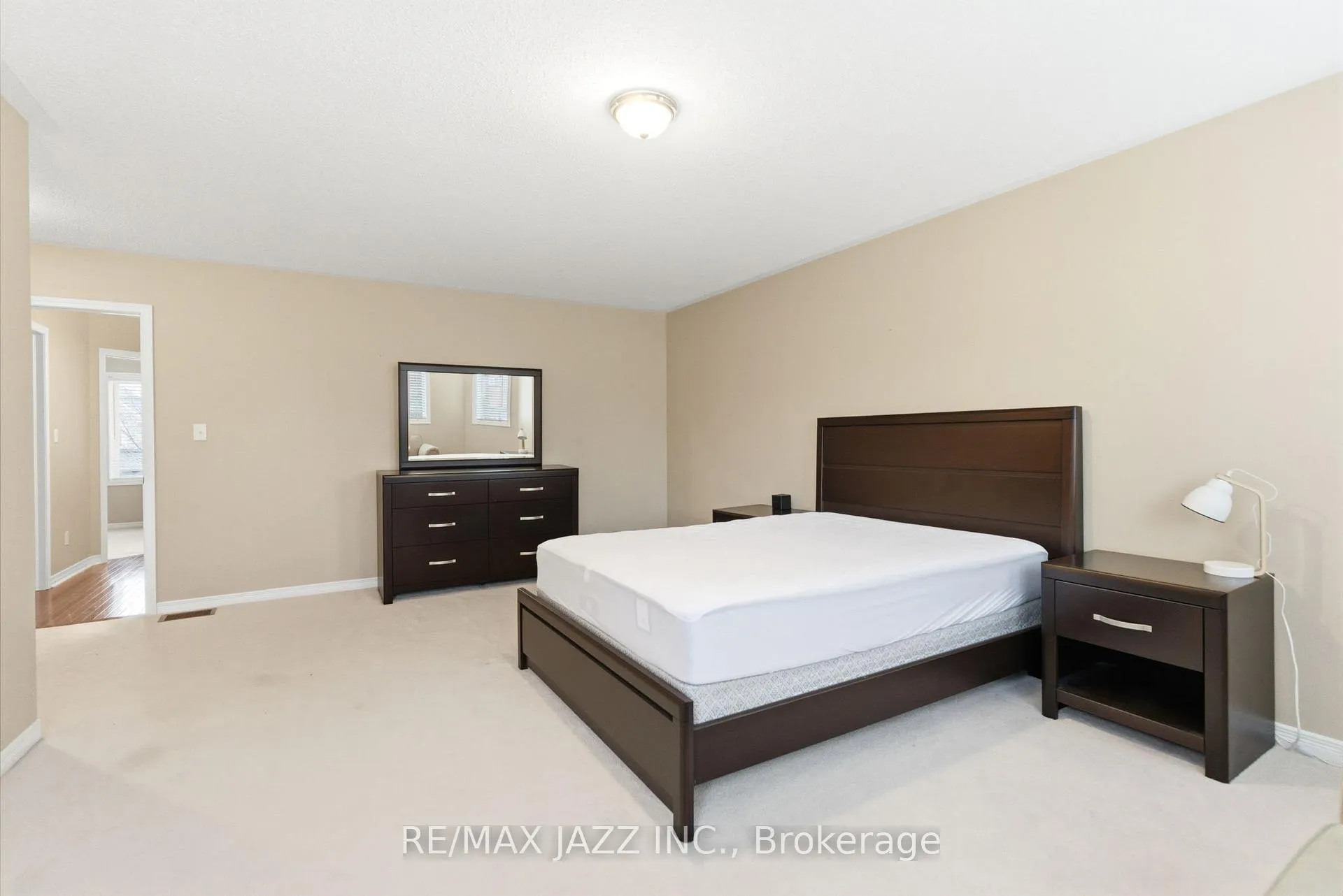 Photo 24 of 42 Russell Barton Lane, Uxbridge — HOMEH