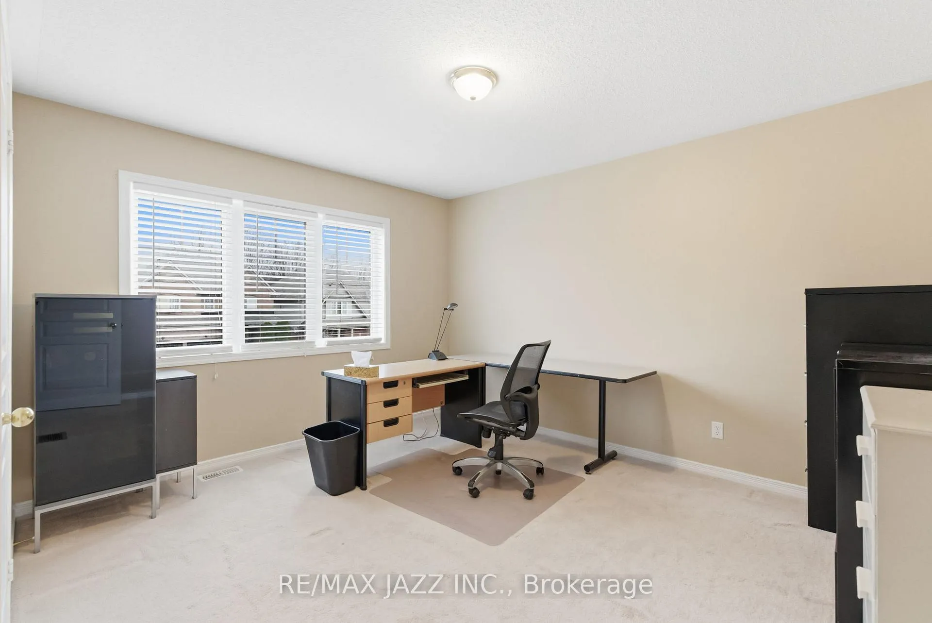 Photo 30 of 42 Russell Barton Lane, Uxbridge — HOMEH