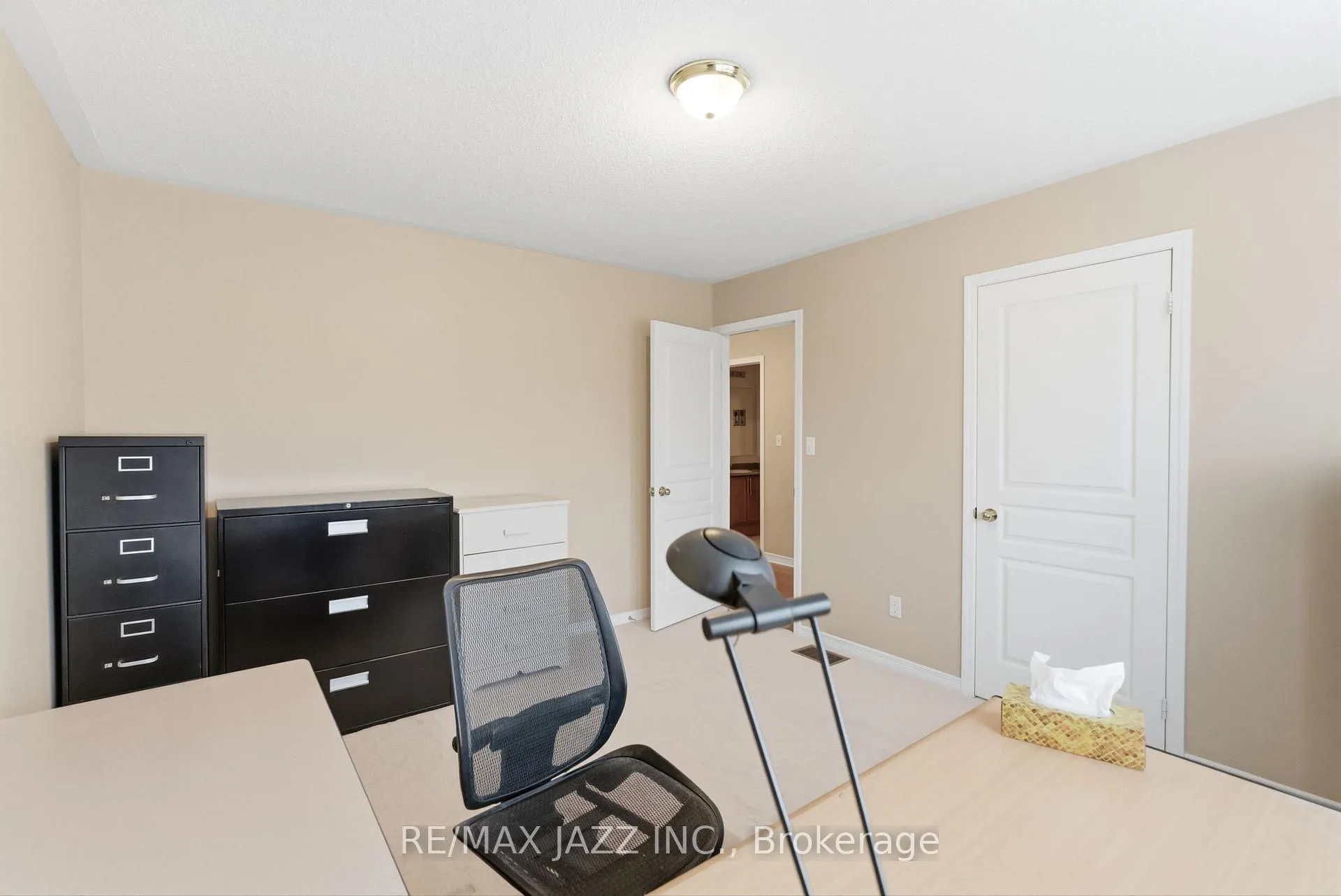 Photo 31 of 42 Russell Barton Lane, Uxbridge — HOMEH