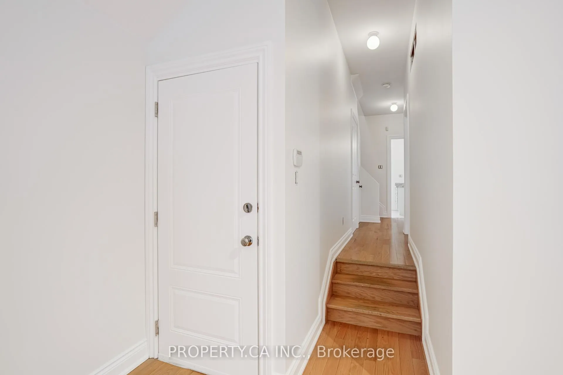 Photo 13 of Unit Upper, 21 D'arcy Street, Toronto, Kensington-Chinatown — HOMEH
