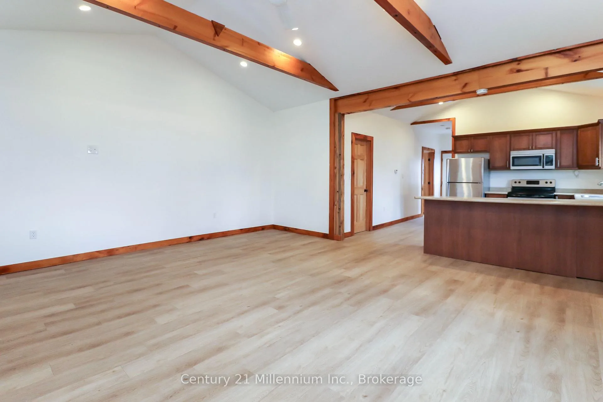 Photo 2 of 246 Superior Street, Clearview, Stayner — HOMEH
