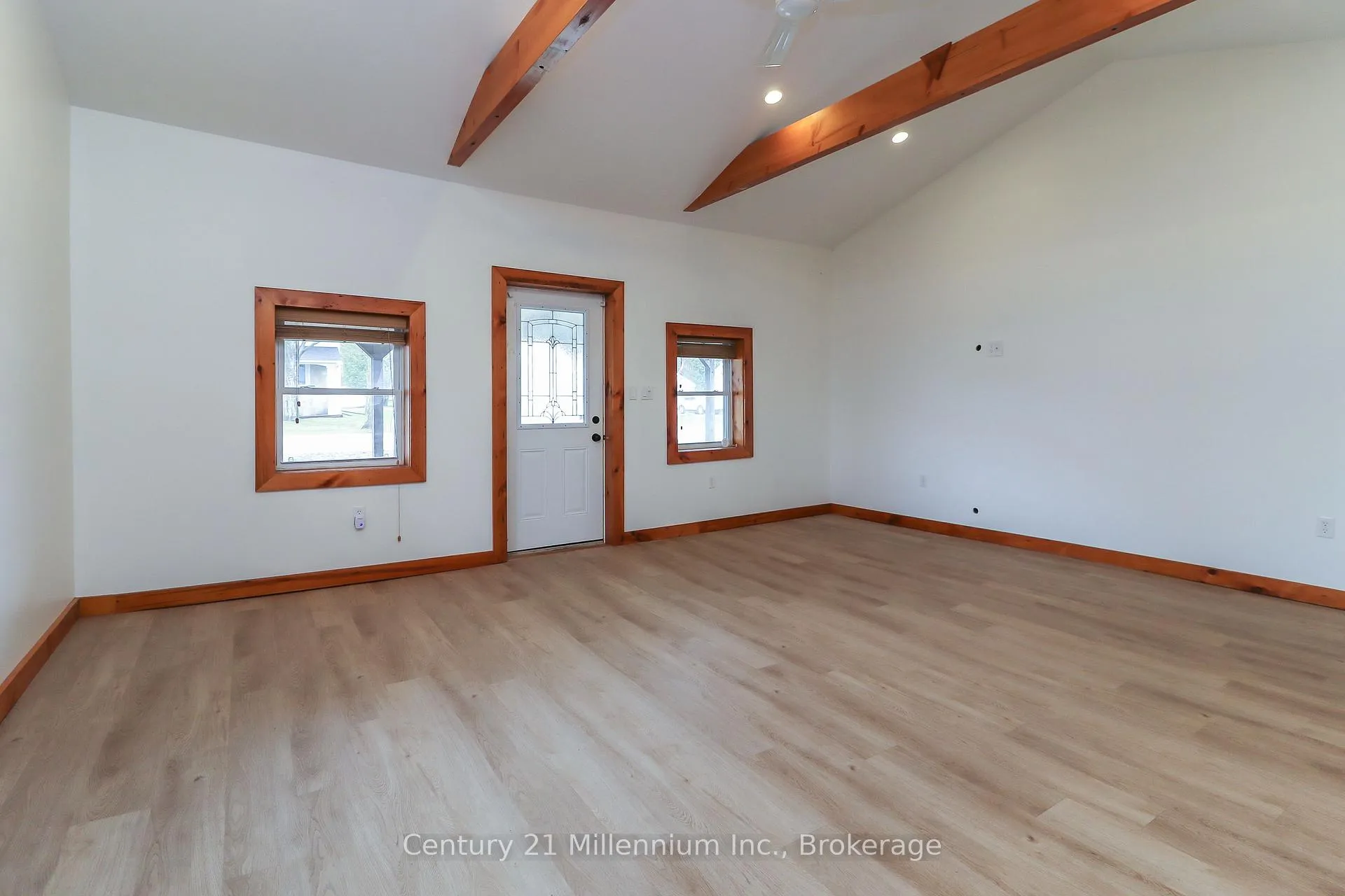 Photo 3 of 246 Superior Street, Clearview, Stayner — HOMEH