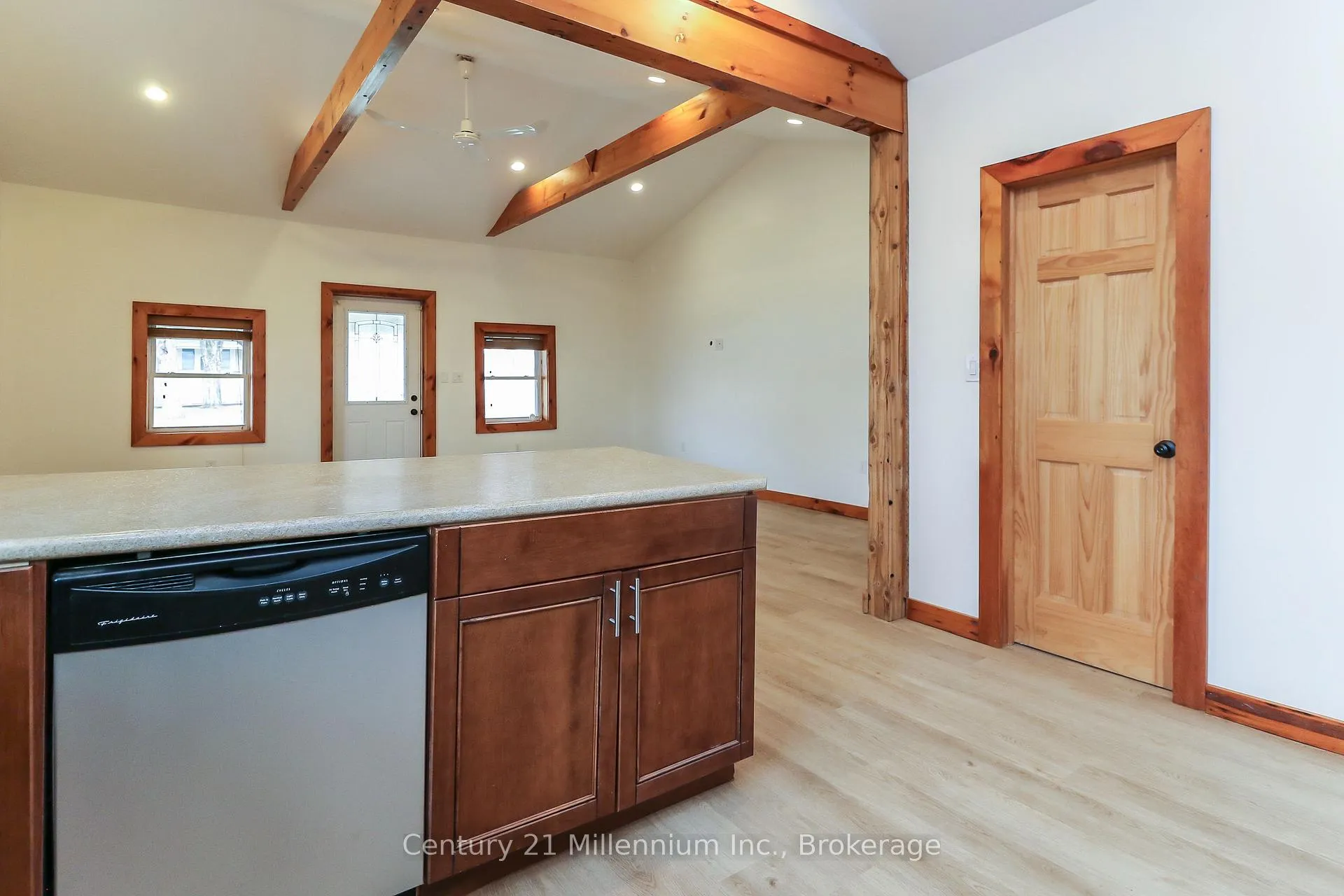 Photo 12 of 246 Superior Street, Clearview, Stayner — HOMEH