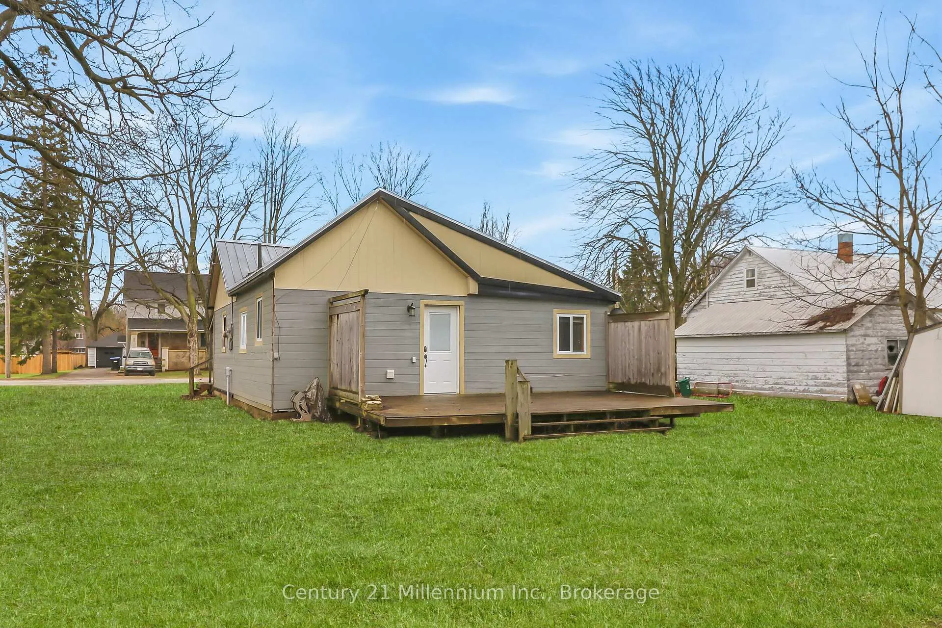 Photo 26 of 246 Superior Street, Clearview, Stayner — HOMEH
