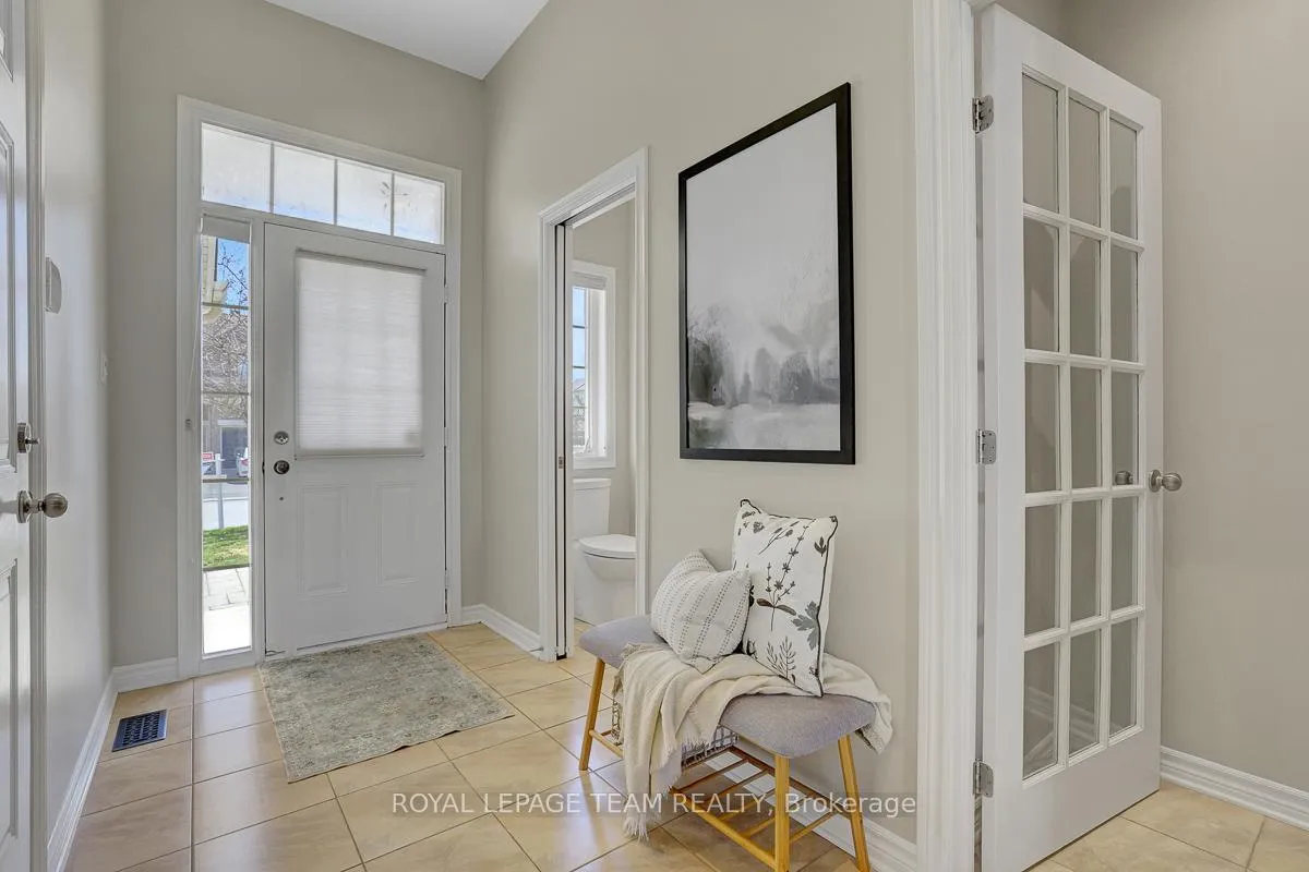 Photo 3 of 148 Jersey Tea Circle, Ottawa, Riverside South/Gloucester Glen — HOMEH