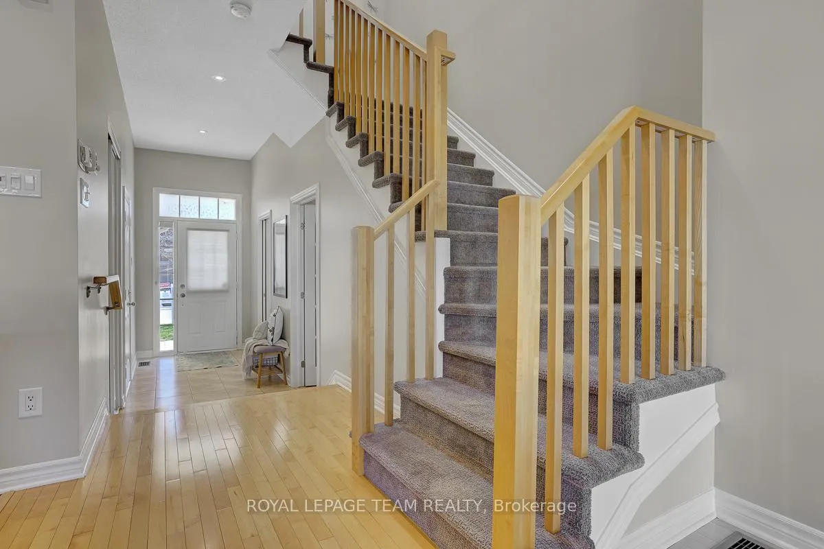 Photo 5 of 148 Jersey Tea Circle, Ottawa, Riverside South/Gloucester Glen — HOMEH