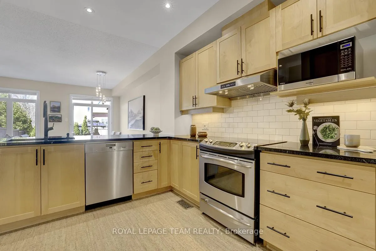 Photo 17 of 148 Jersey Tea Circle, Ottawa, Riverside South/Gloucester Glen — HOMEH