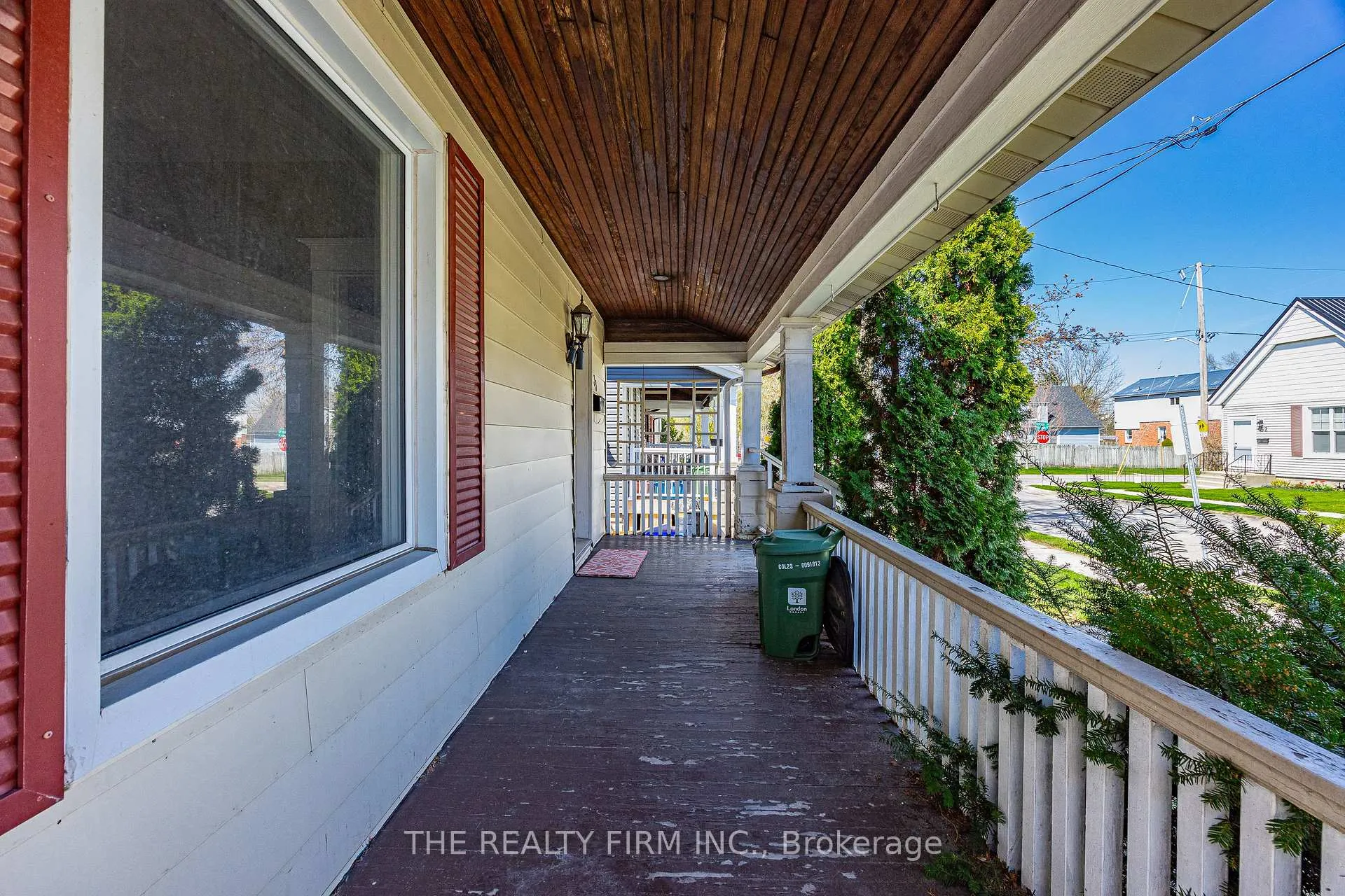 Photo 3 of 33 Terrence Street, London, East L — HOMEH