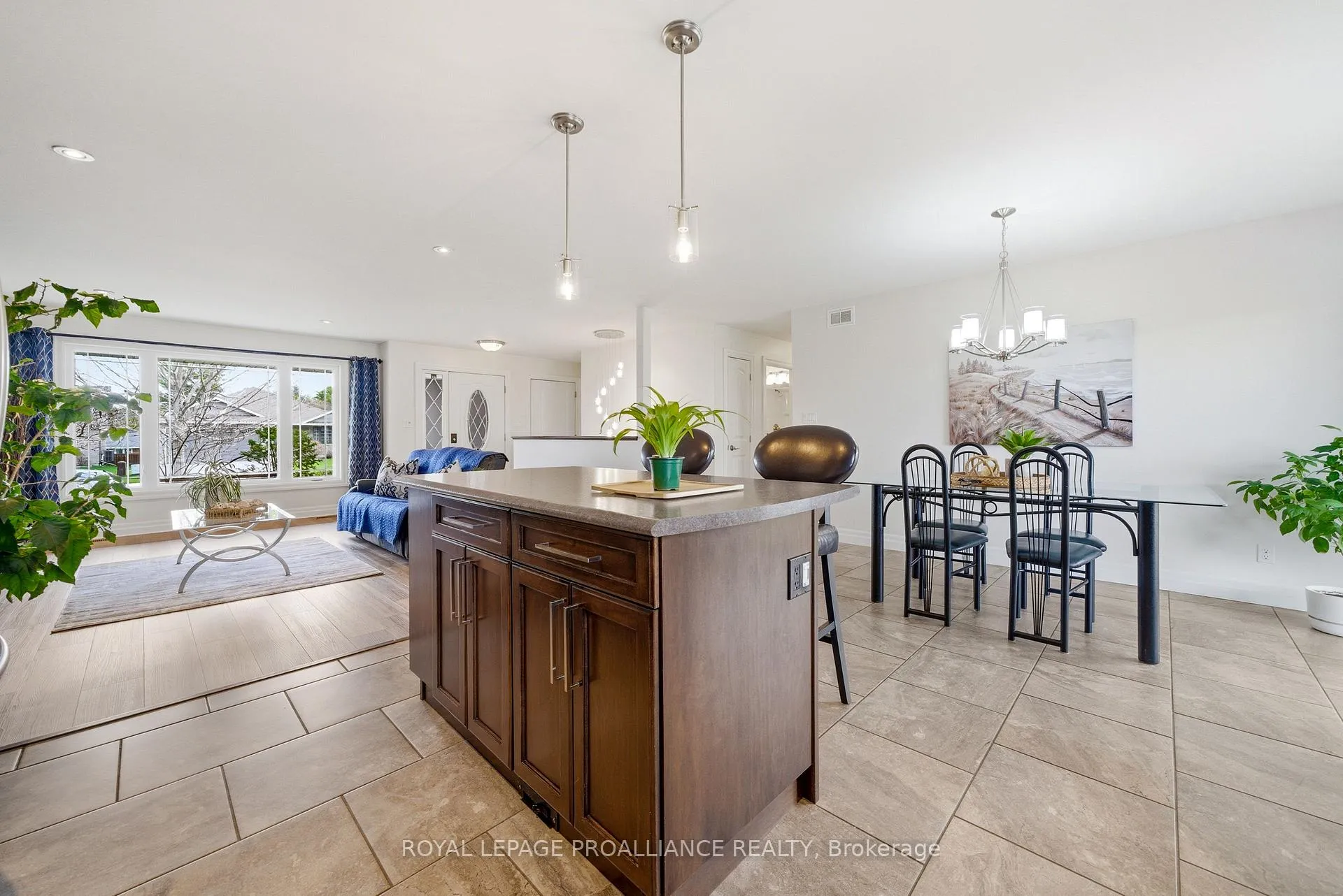 Photo 17 of 6 Aspen Drive, Quinte West, Murray Ward — HOMEH
