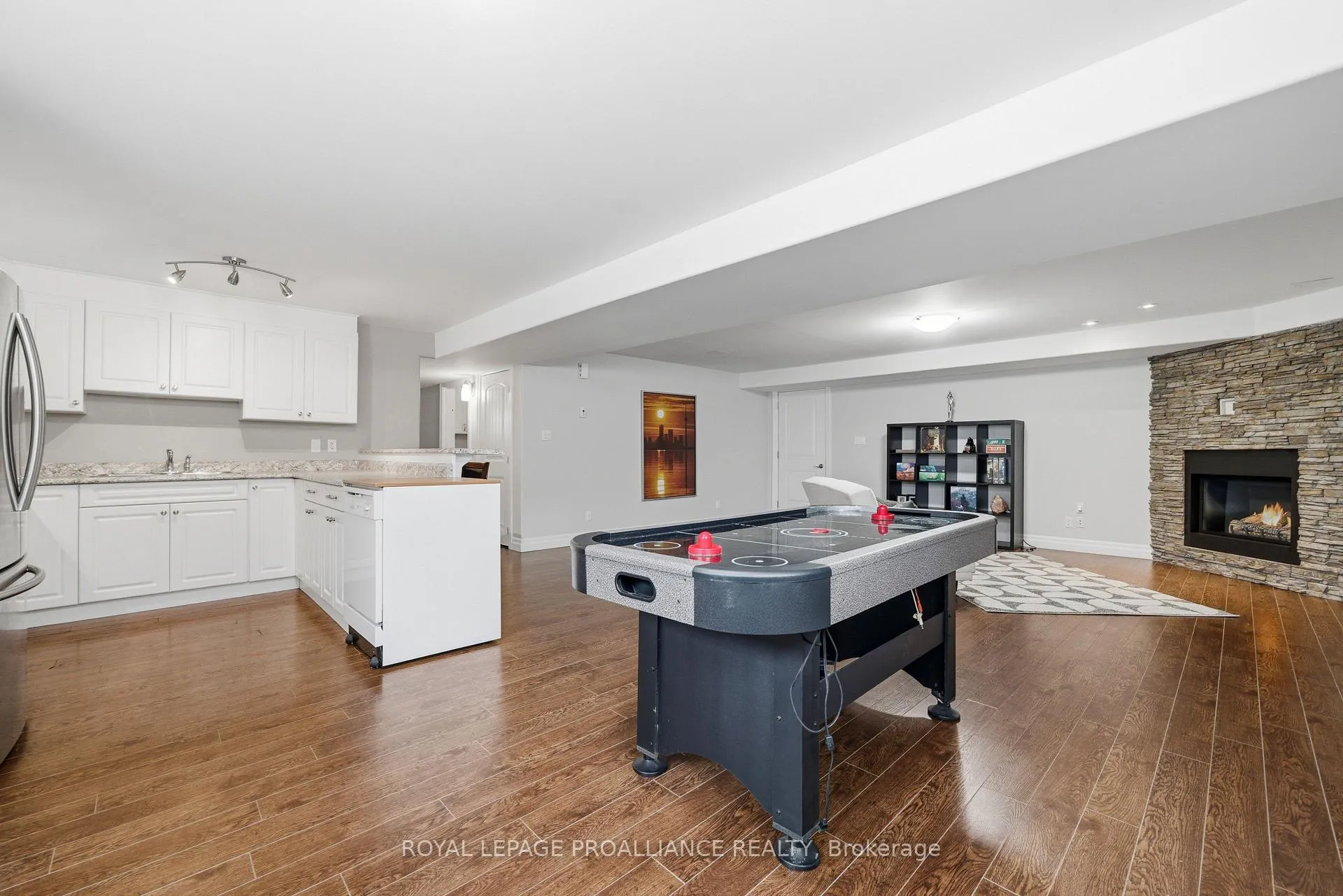 Photo 32 of 6 Aspen Drive, Quinte West, Murray Ward — HOMEH