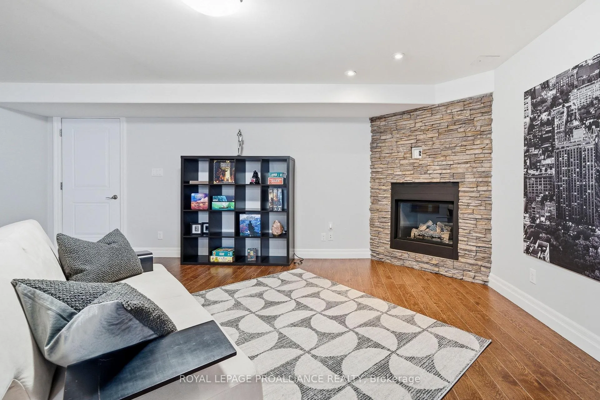 Photo 33 of 6 Aspen Drive, Quinte West, Murray Ward — HOMEH