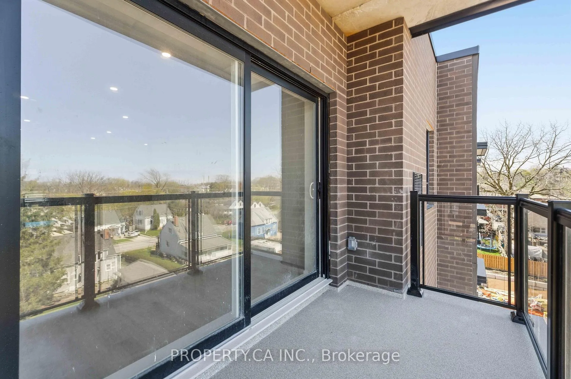 Photo 3 of Unit 203, 8 Hutt Lane, Thorold, Thorold Downtown — HOMEH