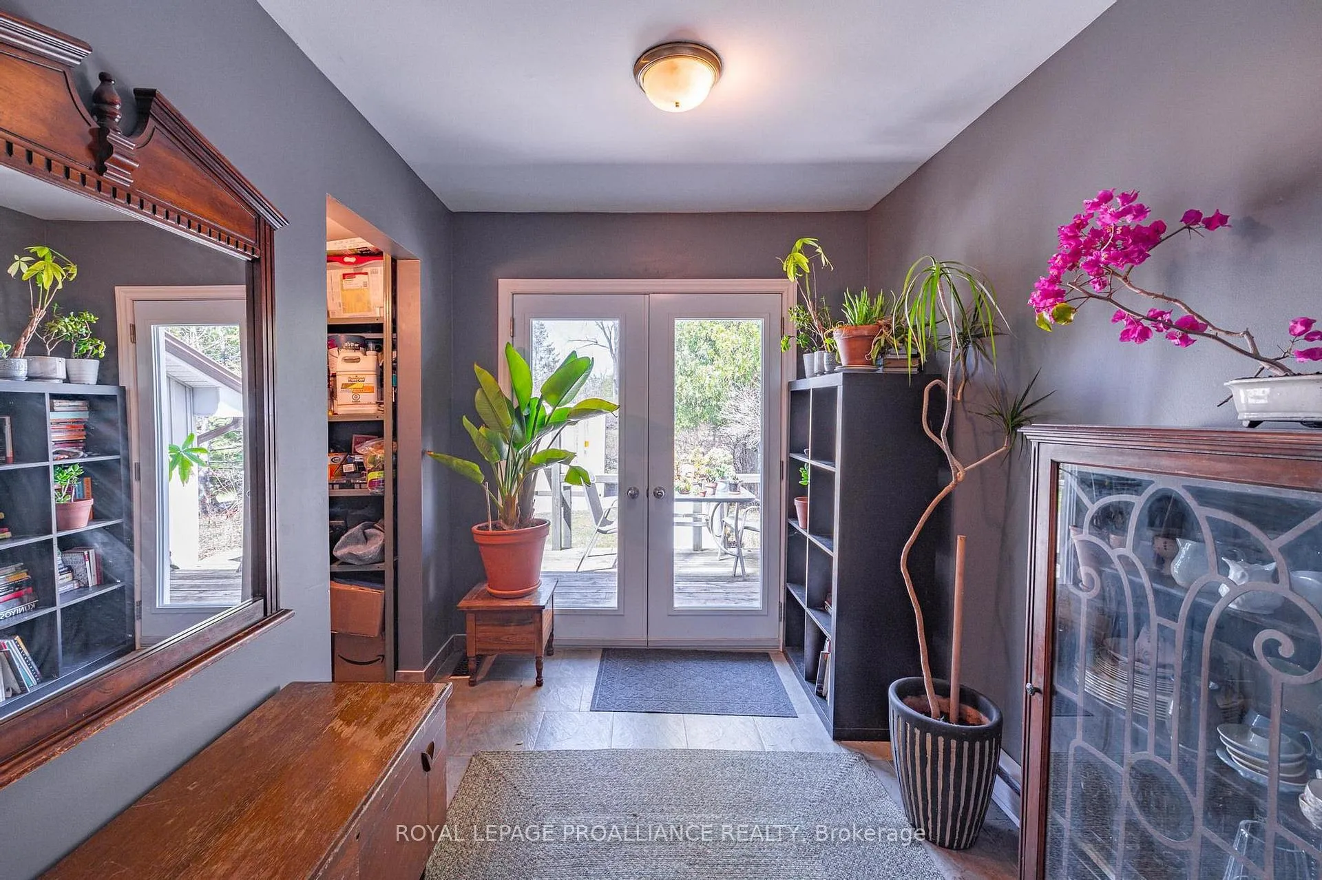 Photo 11 of 280 Presqu'ile Parkway, Brighton — HOMEH