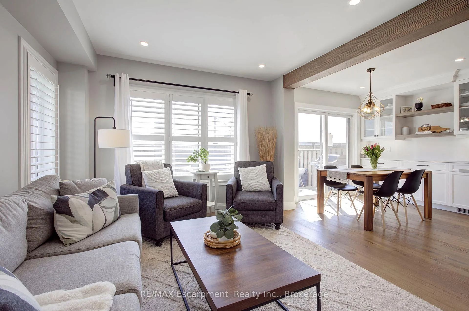 Photo 18 of 4868 Capri Crescent, Burlington, Alton — HOMEH