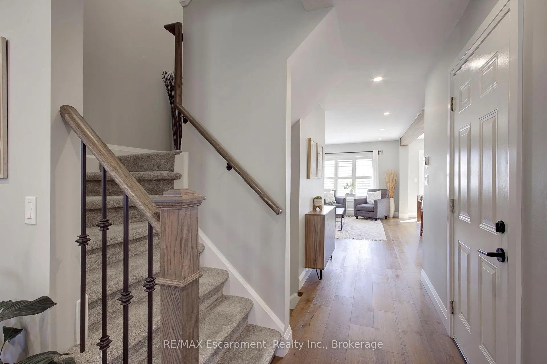 Photo 21 of 4868 Capri Crescent, Burlington, Alton — HOMEH