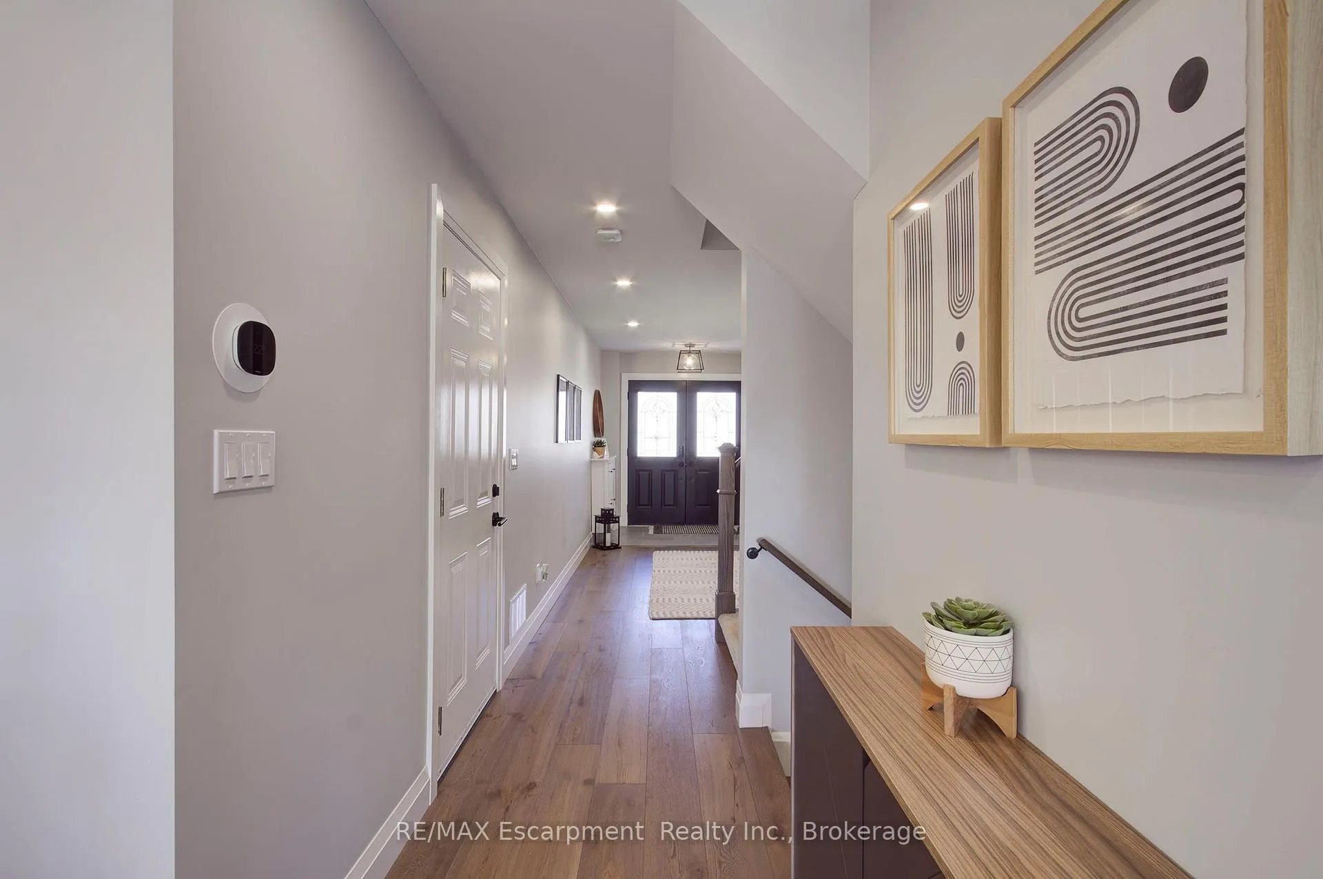 Photo 33 of 4868 Capri Crescent, Burlington, Alton — HOMEH