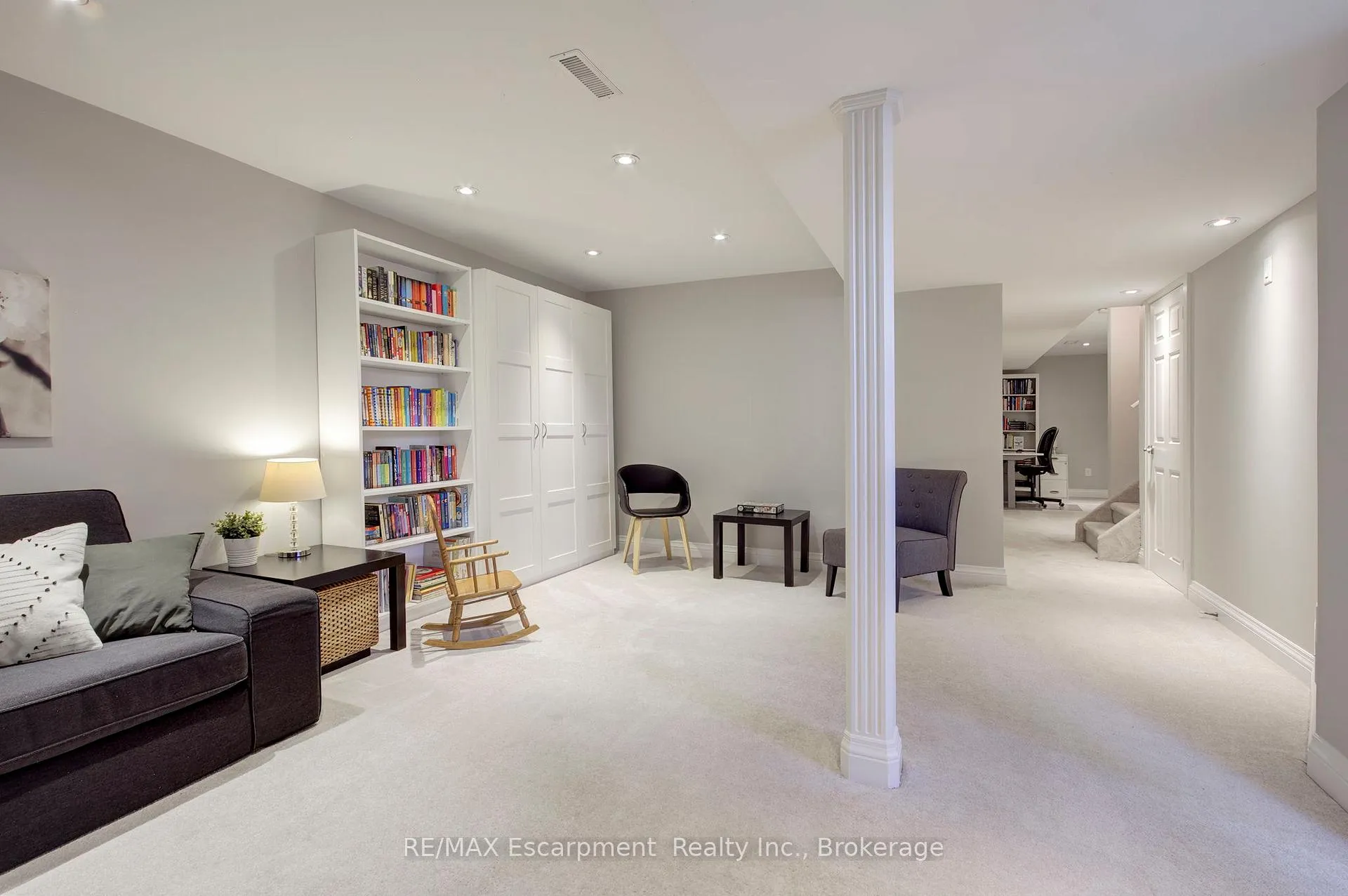 Photo 38 of 4868 Capri Crescent, Burlington, Alton — HOMEH