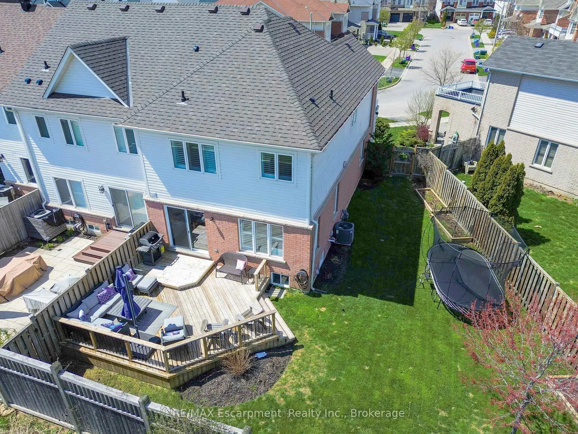 Photo 46 of 4868 Capri Crescent, Burlington, Alton — HOMEH