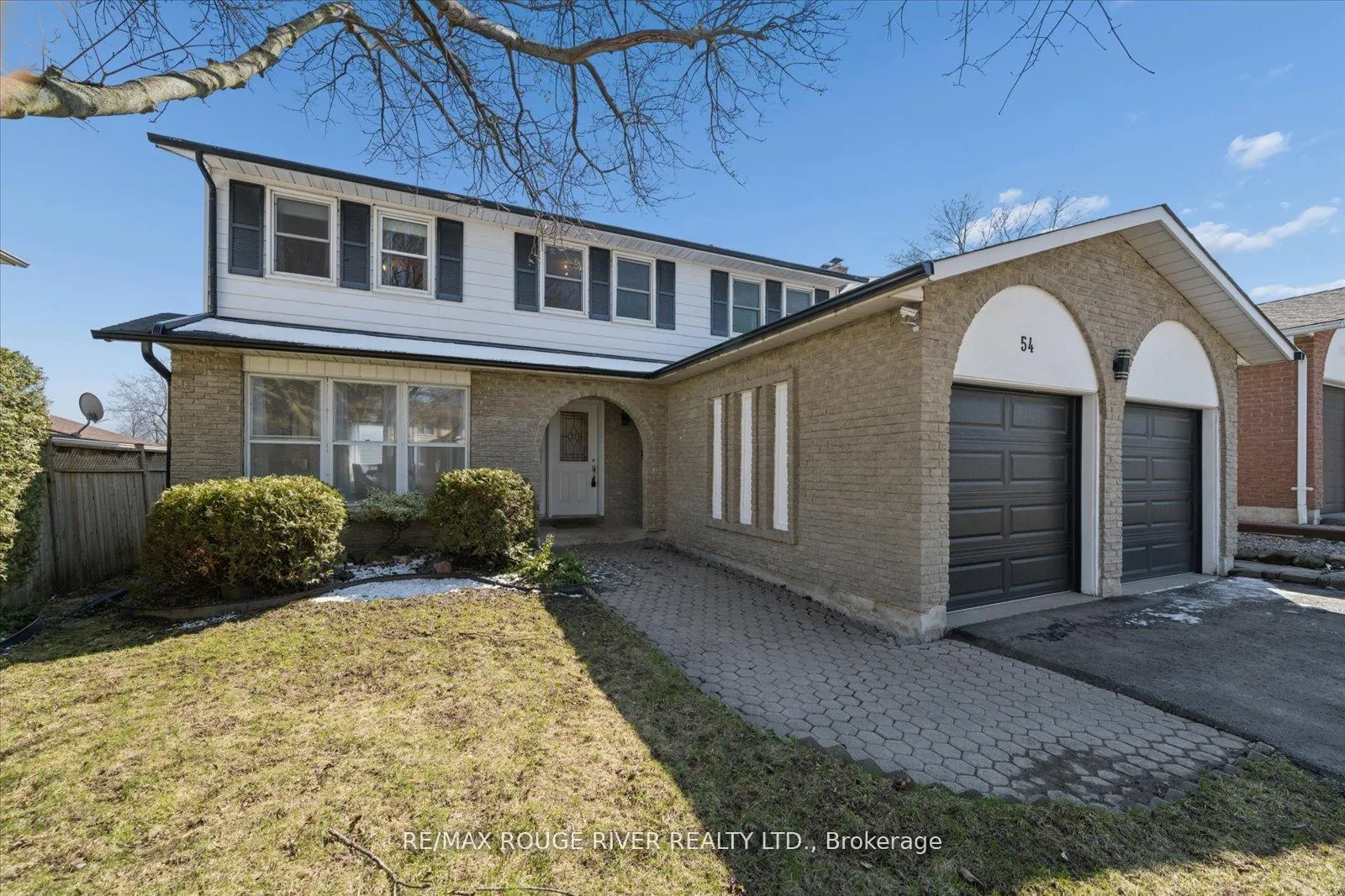 Photo 4 of 54 Rosalynne Avenue, Clarington, Bowmanville — HOMEH