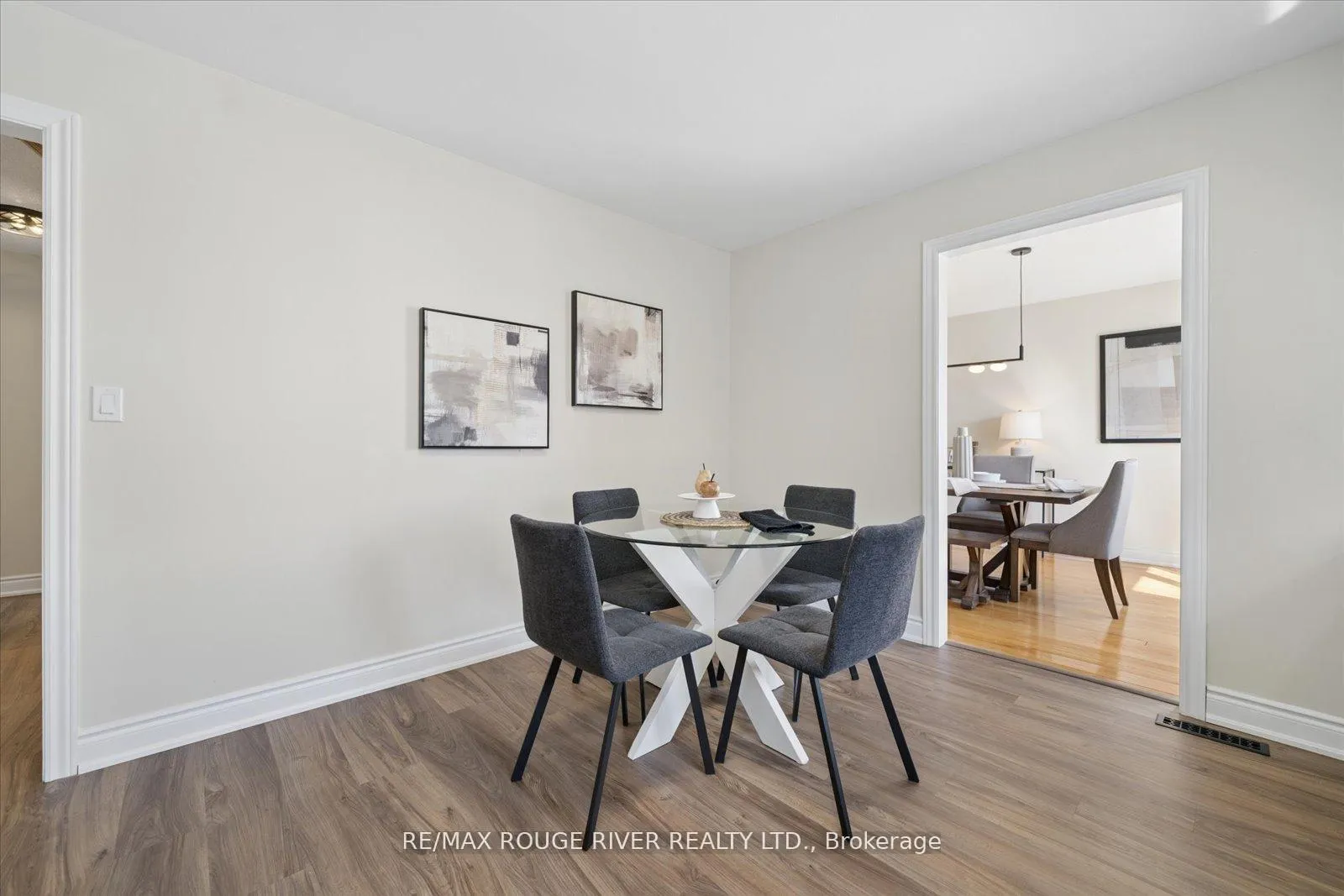 Photo 23 of 54 Rosalynne Avenue, Clarington, Bowmanville — HOMEH