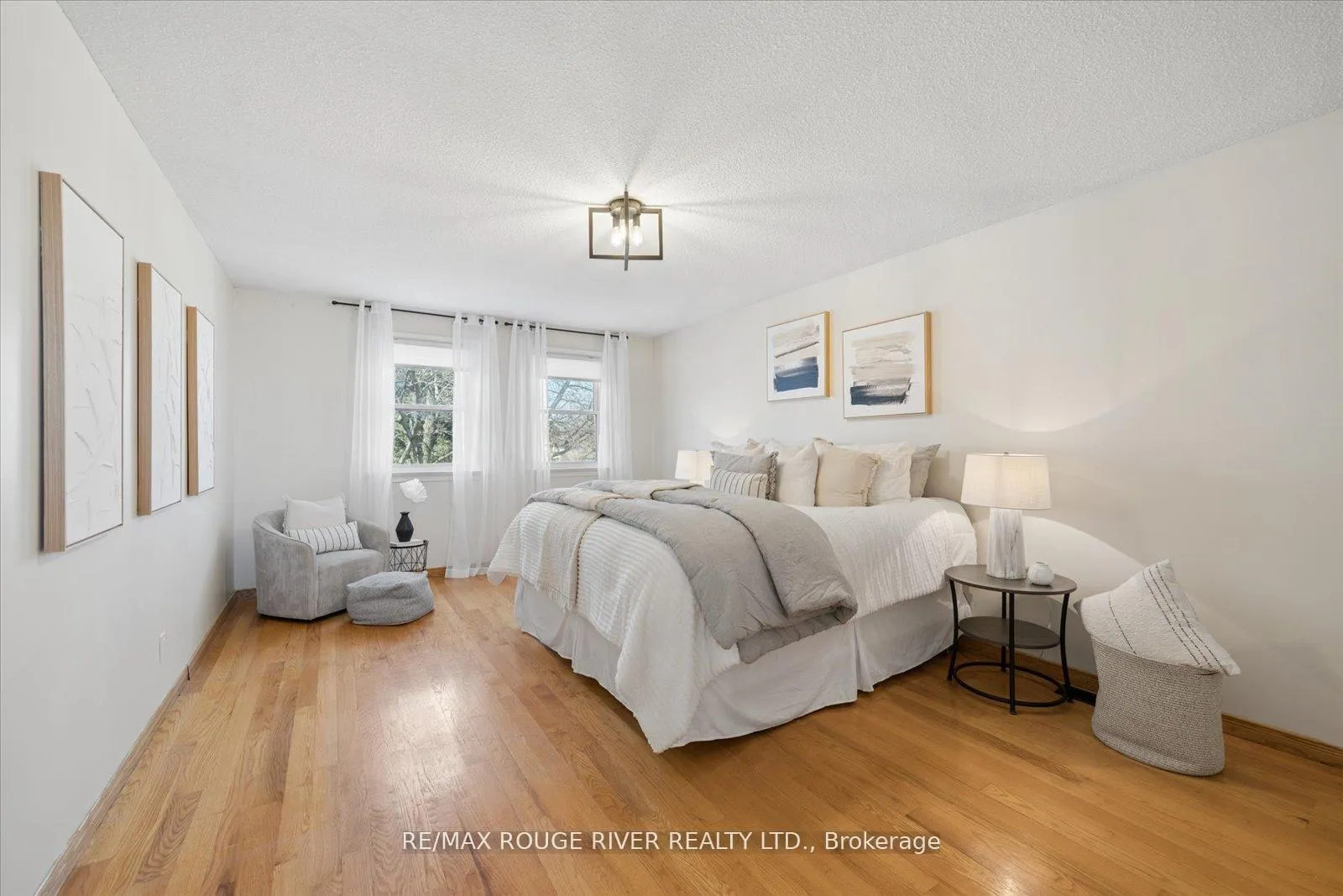 Photo 32 of 54 Rosalynne Avenue, Clarington, Bowmanville — HOMEH