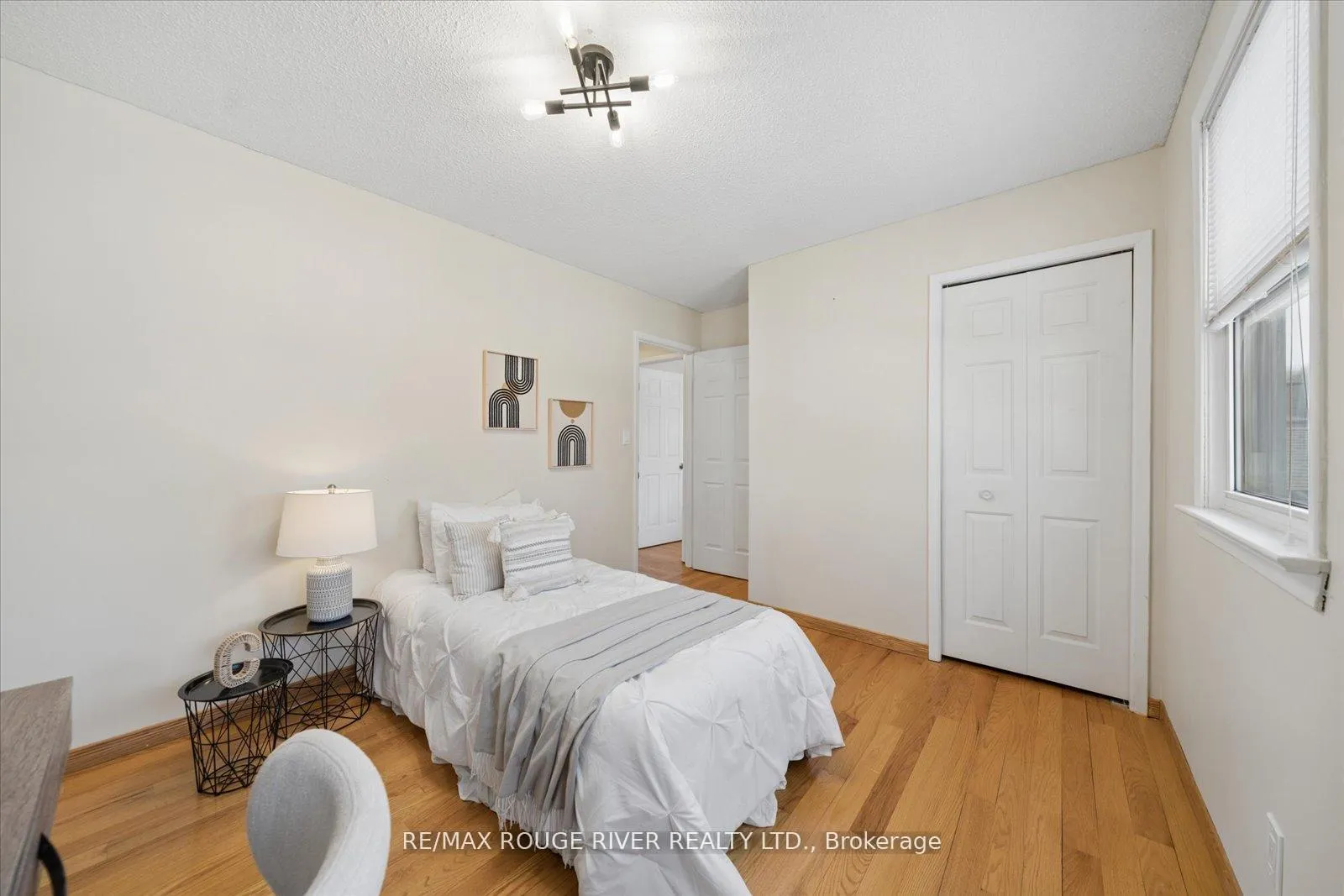 Photo 40 of 54 Rosalynne Avenue, Clarington, Bowmanville — HOMEH