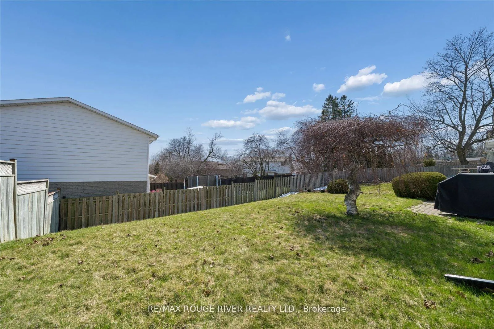 Photo 46 of 54 Rosalynne Avenue, Clarington, Bowmanville — HOMEH