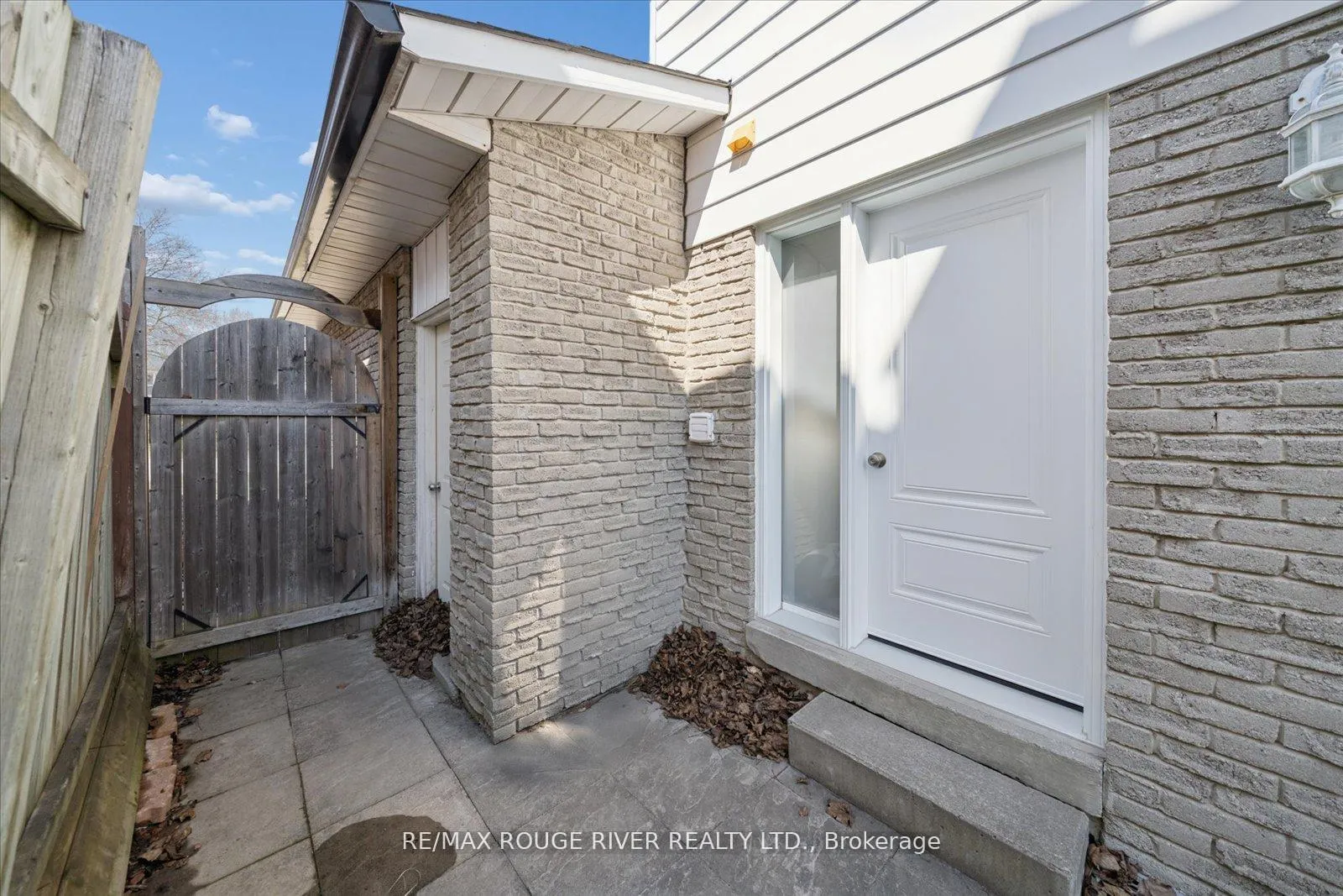 Photo 48 of 54 Rosalynne Avenue, Clarington, Bowmanville — HOMEH