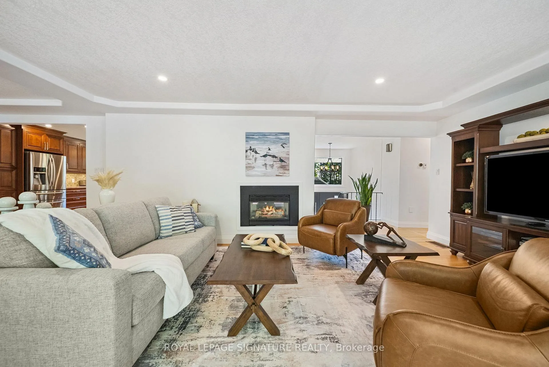 Photo 6 of 470 Parkview Court, Midland — HOMEH