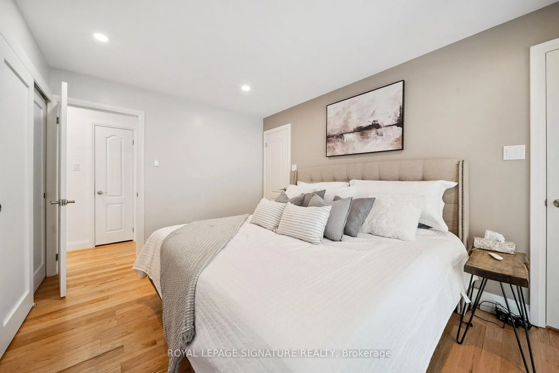 Photo 17 of 470 Parkview Court, Midland — HOMEH