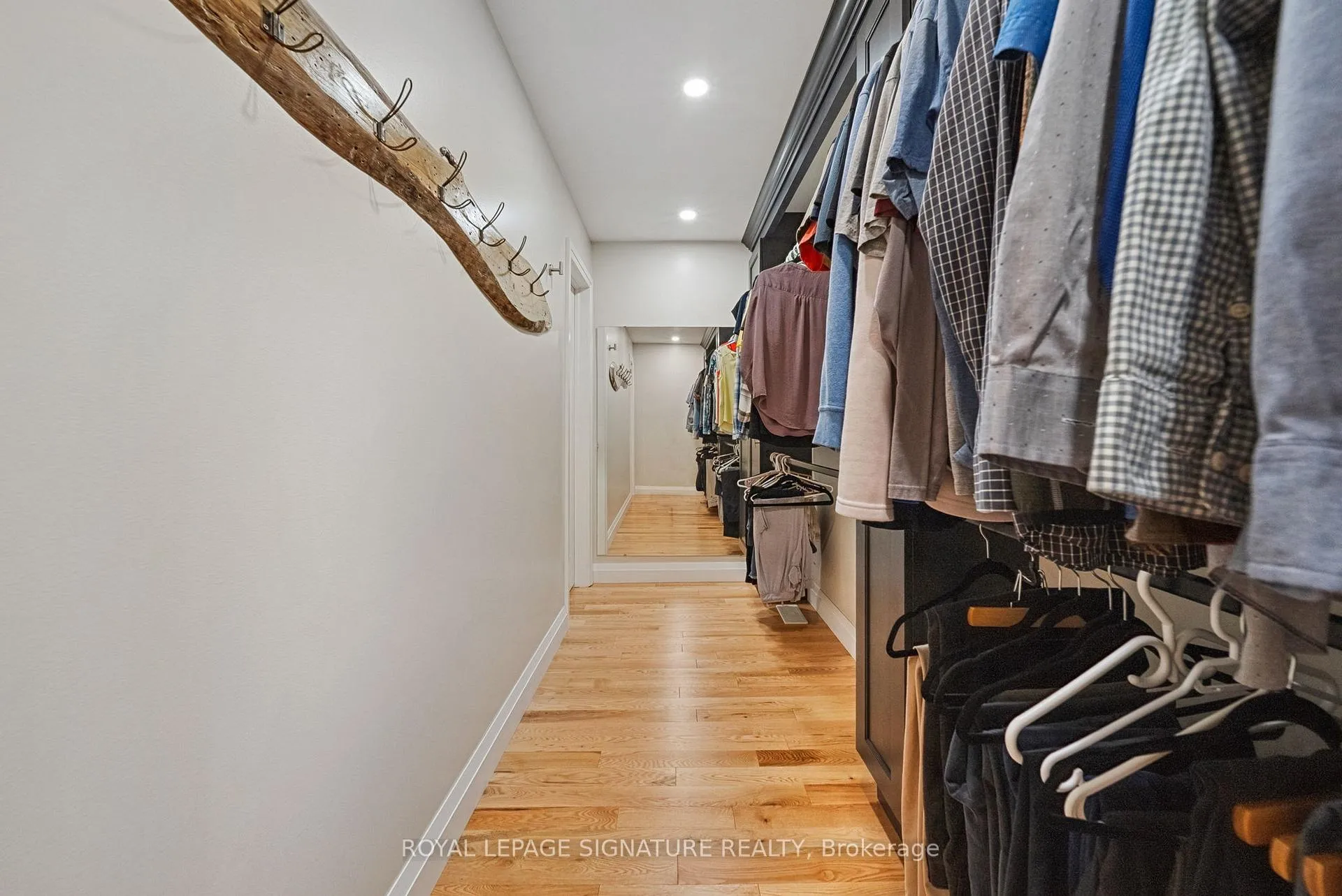 Photo 46 of 470 Parkview Court, Midland — HOMEH