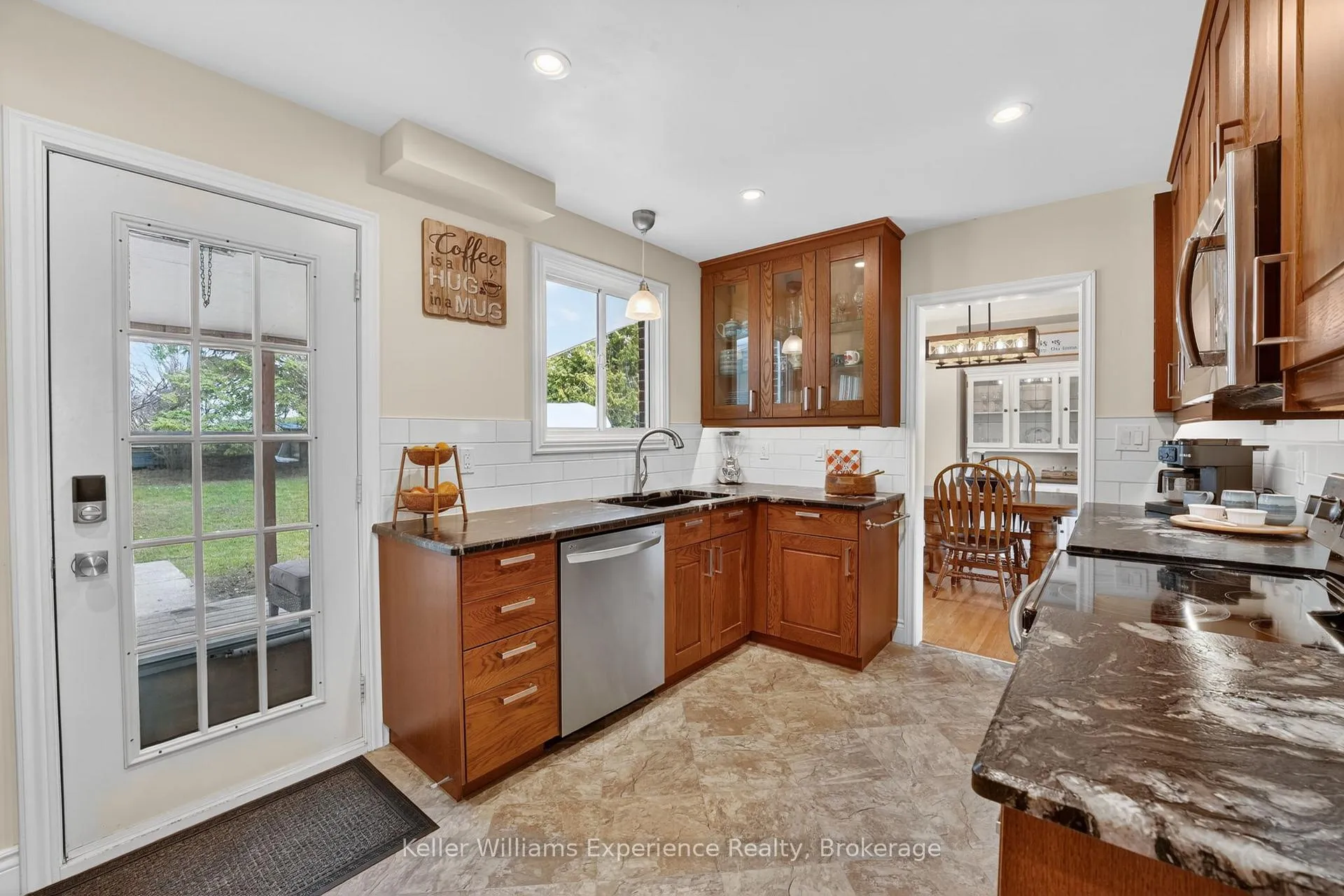 Photo 3 of 126 Gerald Avenue, Orillia — HOMEH