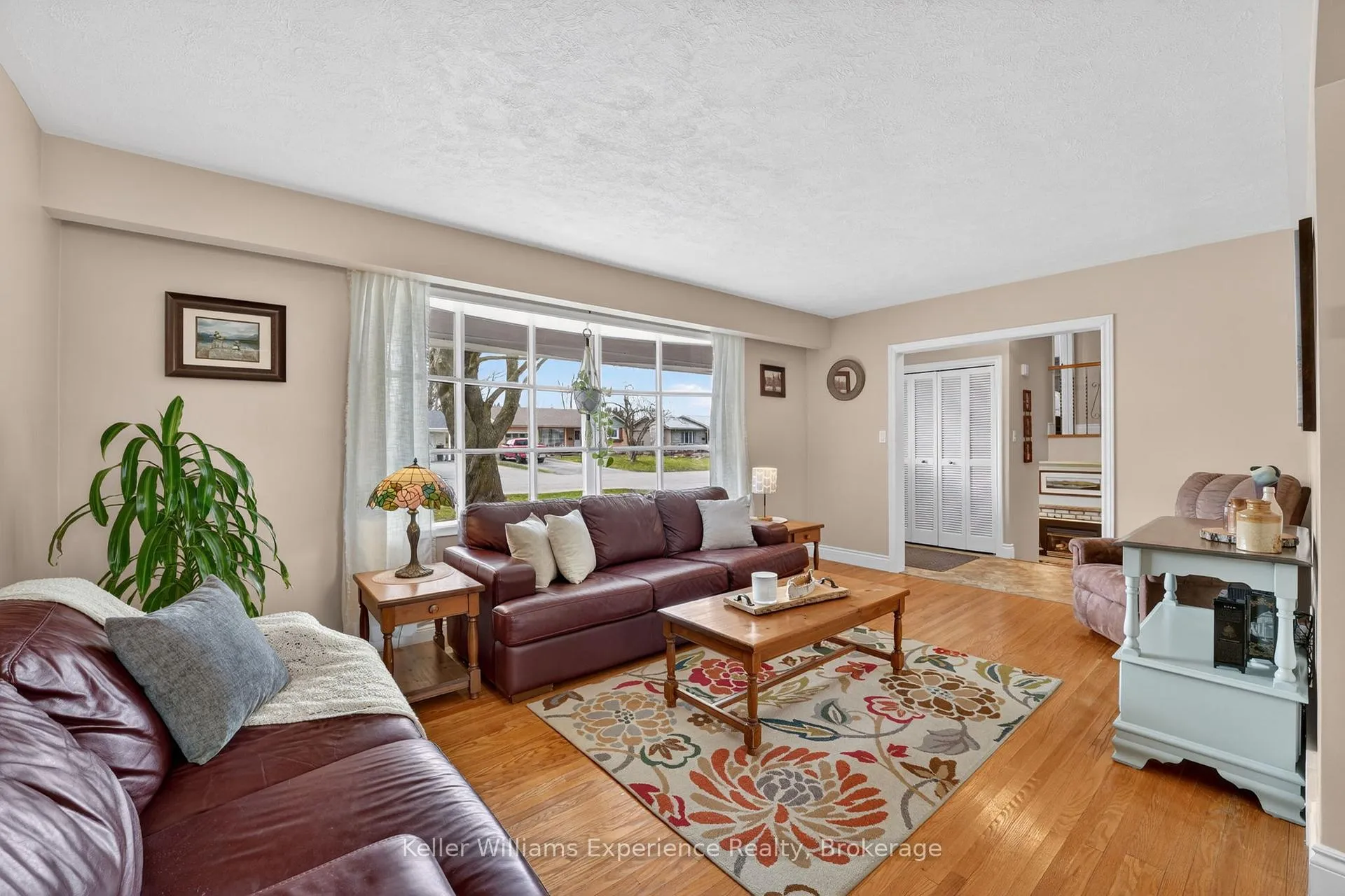 Photo 8 of 126 Gerald Avenue, Orillia — HOMEH