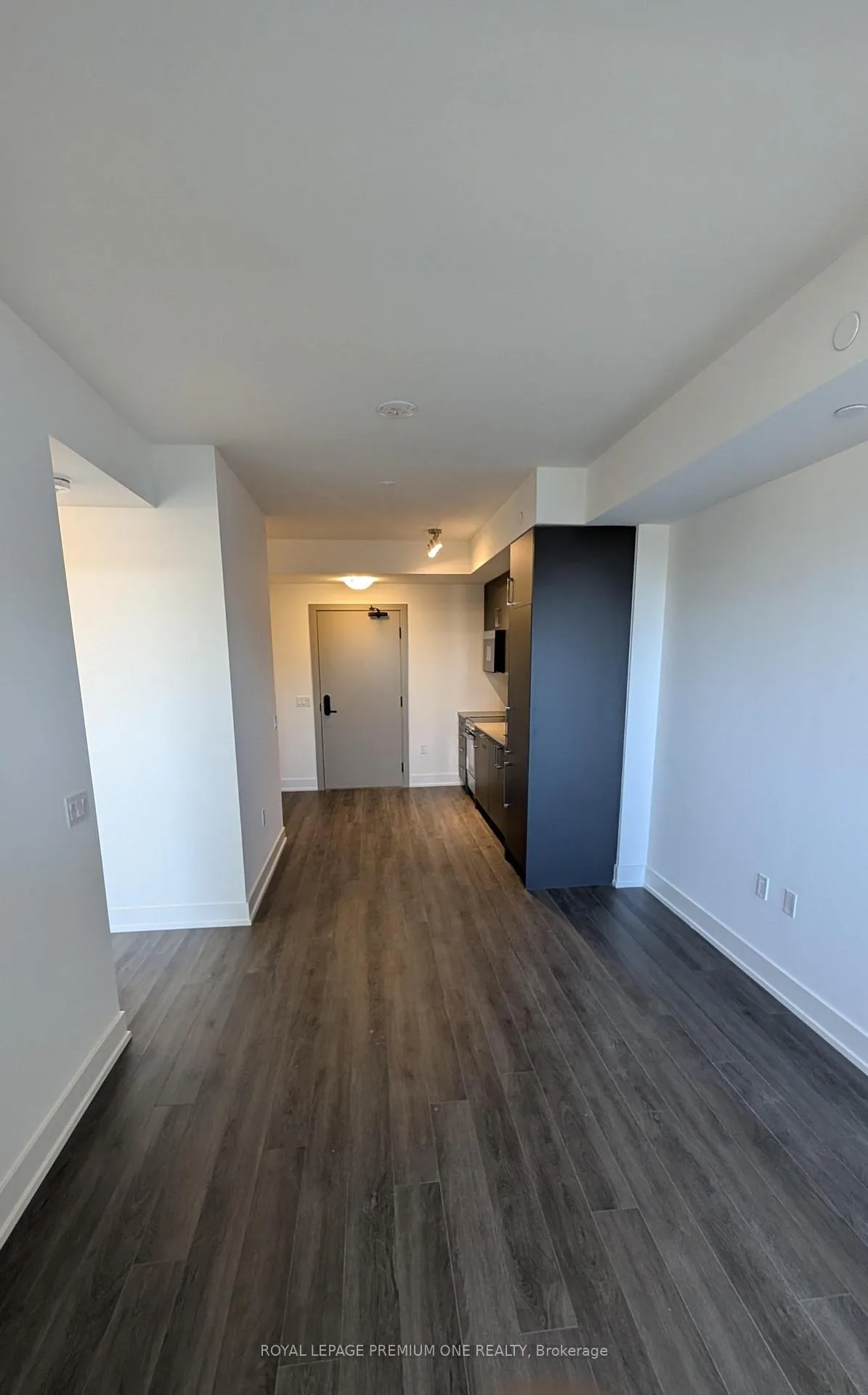 Photo 3 of Unit 335, 2075 King Road, King, King City — HOMEH