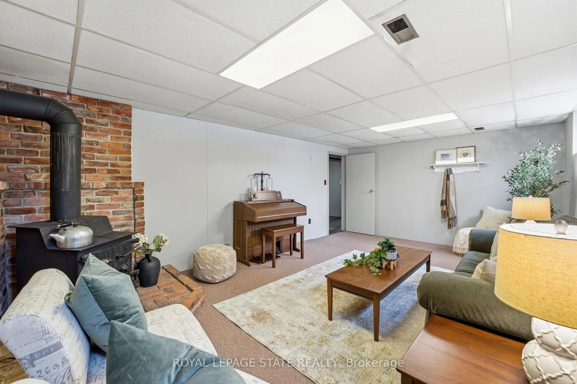 Photo 17 of 347 Clarendon Drive, Hamilton, Ancaster — HOMEH