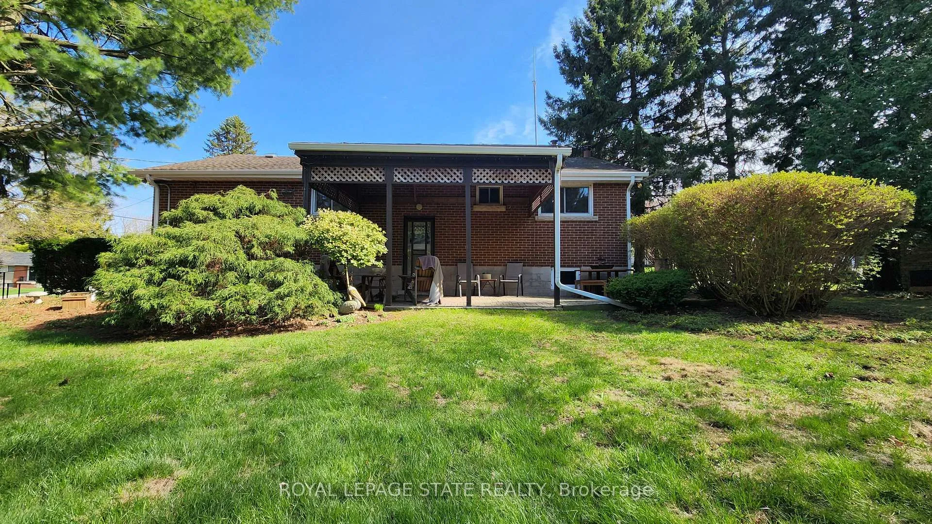 Photo 20 of 347 Clarendon Drive, Hamilton, Ancaster — HOMEH
