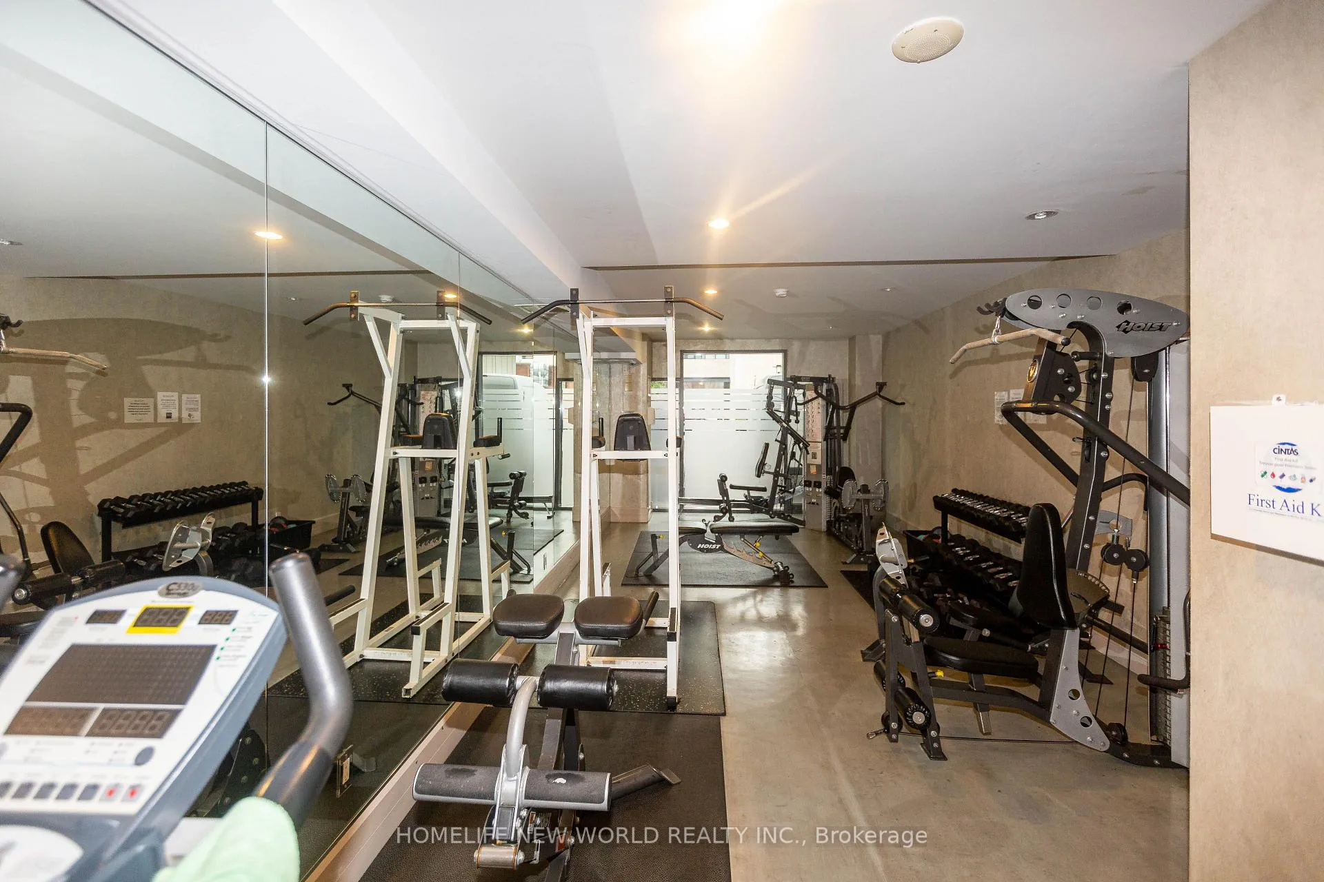 Photo 9 of Unit 951, 111 Elizabeth Street, Toronto, Bay Street Corridor — HOMEH