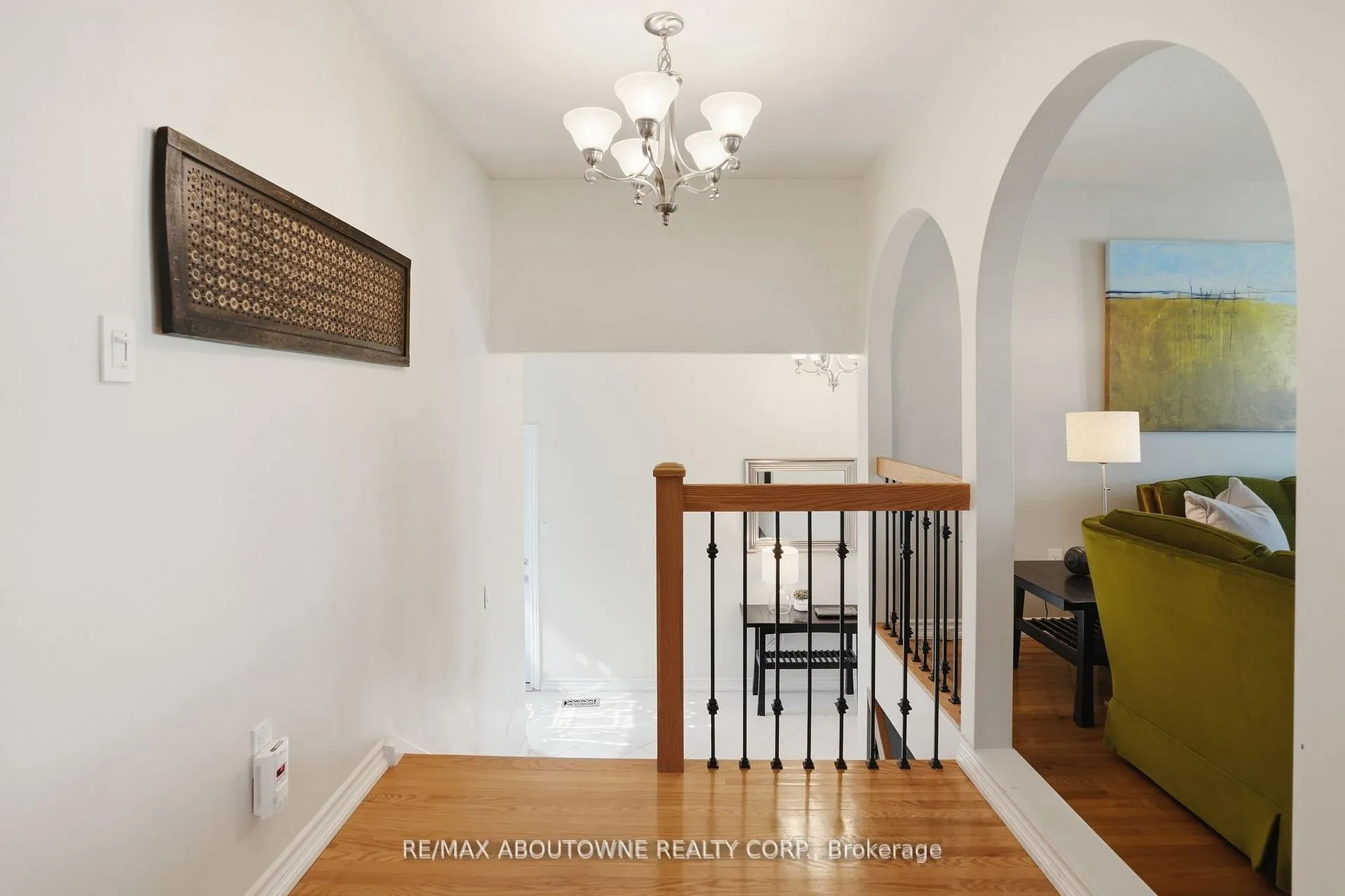 Photo 10 of 264 Celtic Drive, Hamilton, Stoney Creek — HOMEH